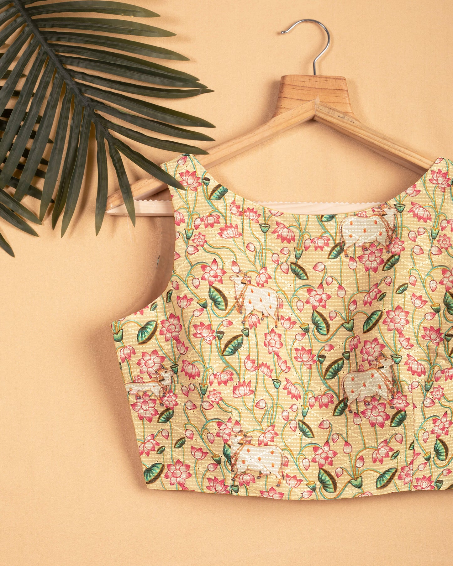Pichwaii Embroidery Blouse