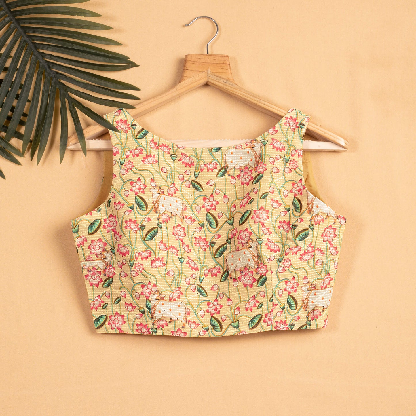 Pichwaii Embroidery Blouse