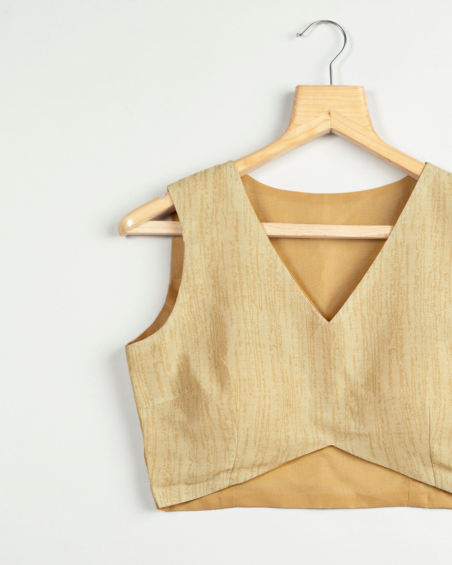 Beautiful Shiiborii V Neck Blouse