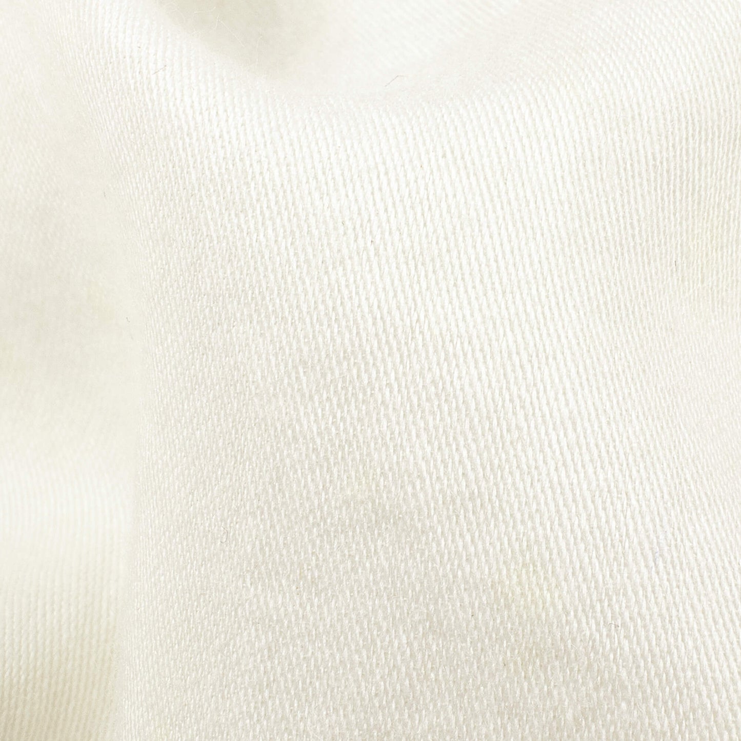 White Plain Dyeable Glazed Cotton Fabric
