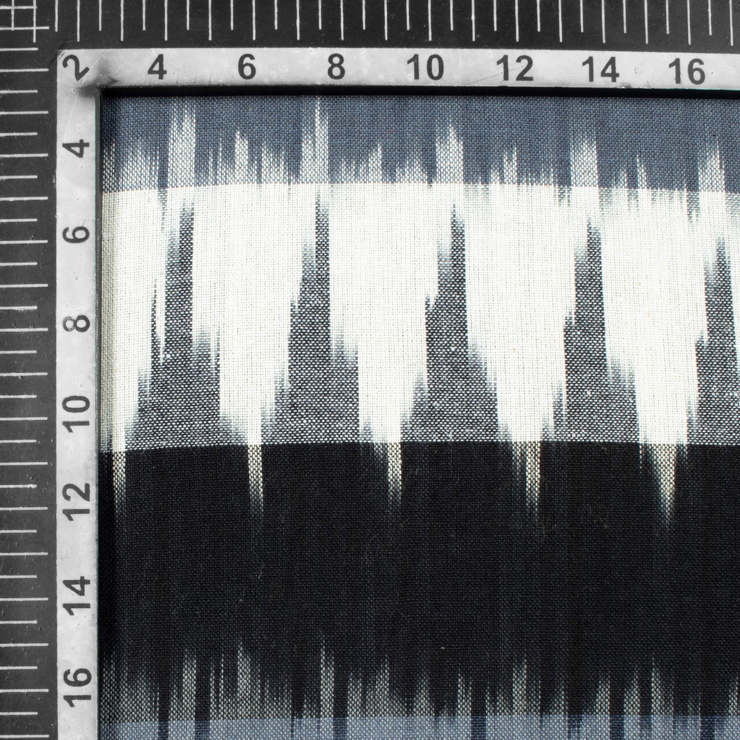 Shark Grey And White Chevron Pattern Woven 3D Pre-Washed Cotton 3D Ikat Fabric
