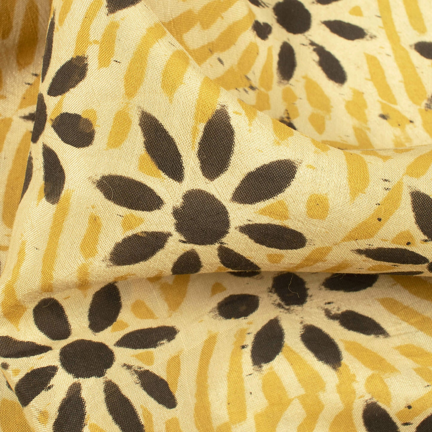 Cream And Black Floral Pattern Handblock Kalamkari Cotton Silk Fabric