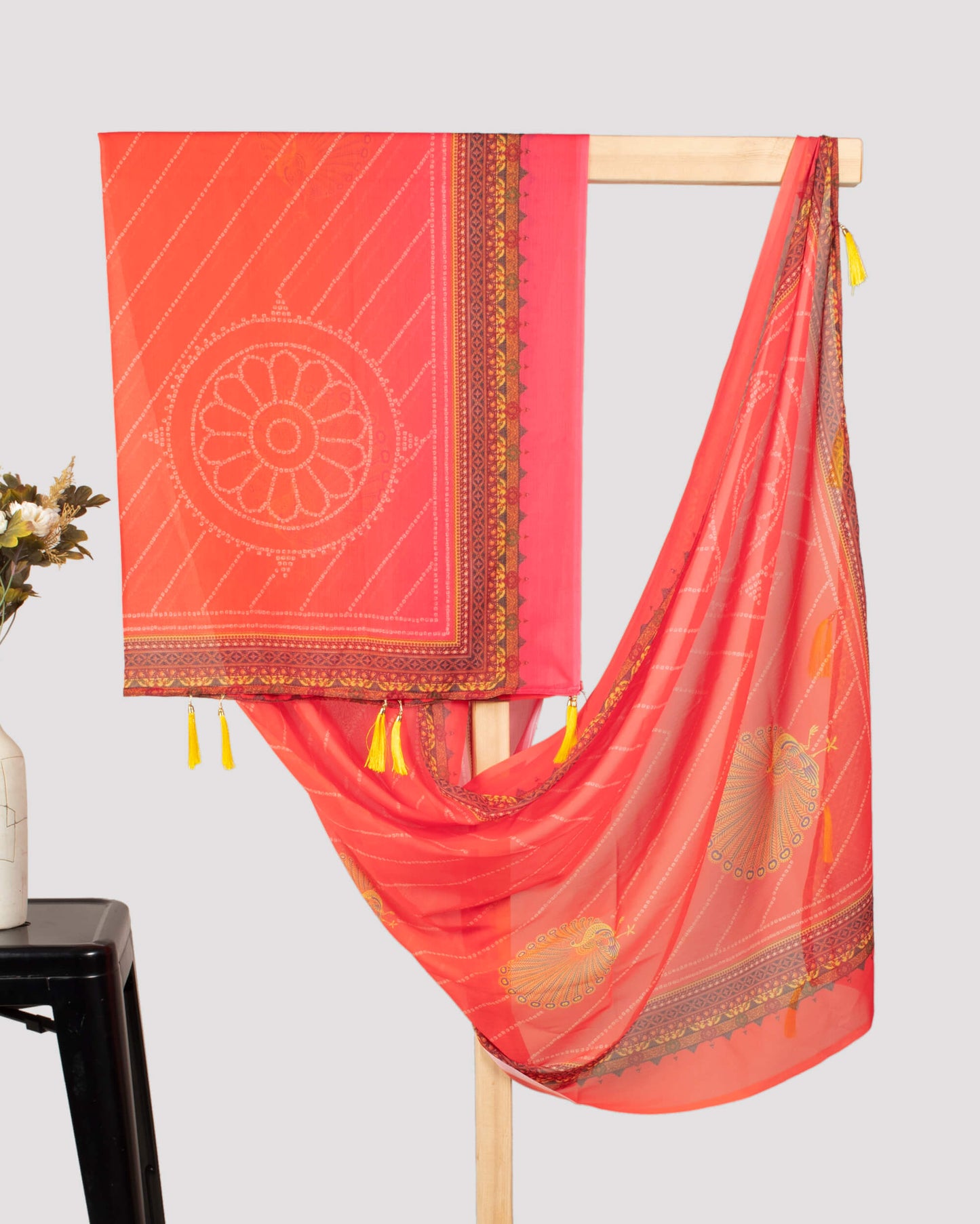 Red And Off White Traditional Kali Set With Unstitched Blouse