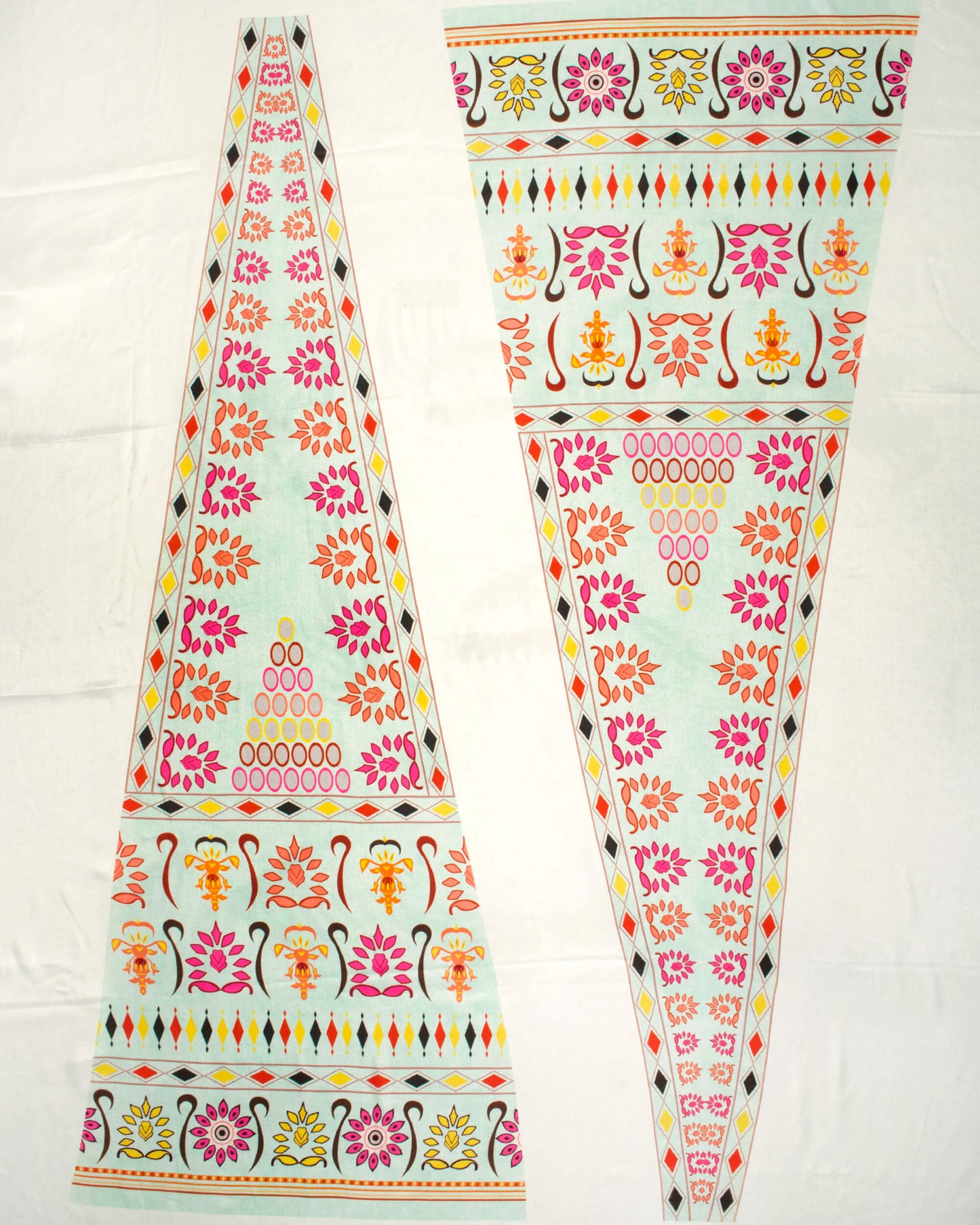 Mint Floral Traditional
Kali Set With Unstitched Blouse