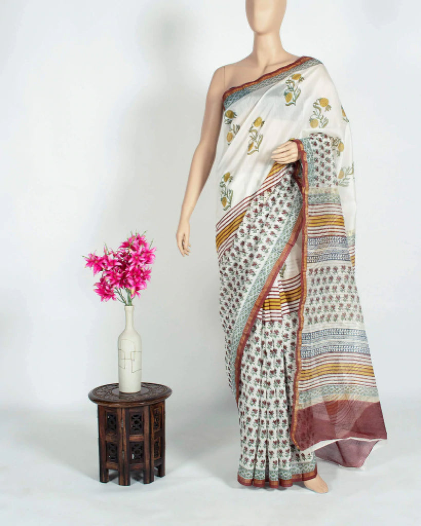 Pearl White And Maroon Floral Pattern Handblock Zari Bordered With Heavy Pallu Pure Chanderi Saree