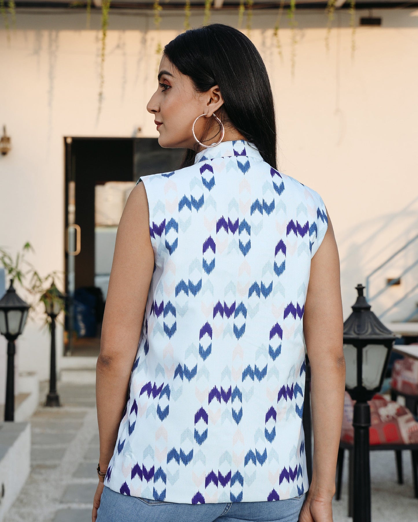 Devi Drape: Women's Ikkat Printed Reversible Jacket