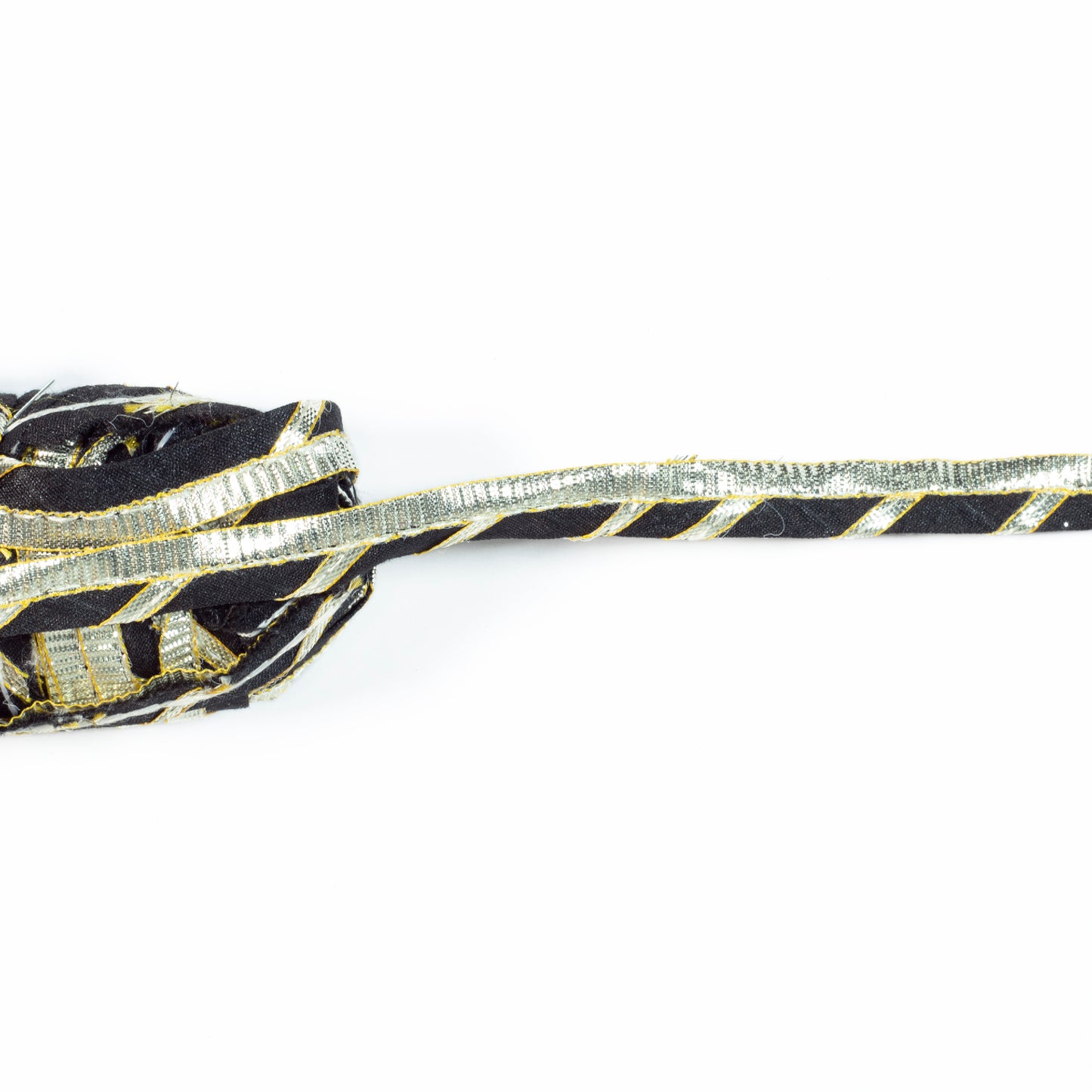 Black Stripes Pattern Zari Work Lace (9 Mtr)