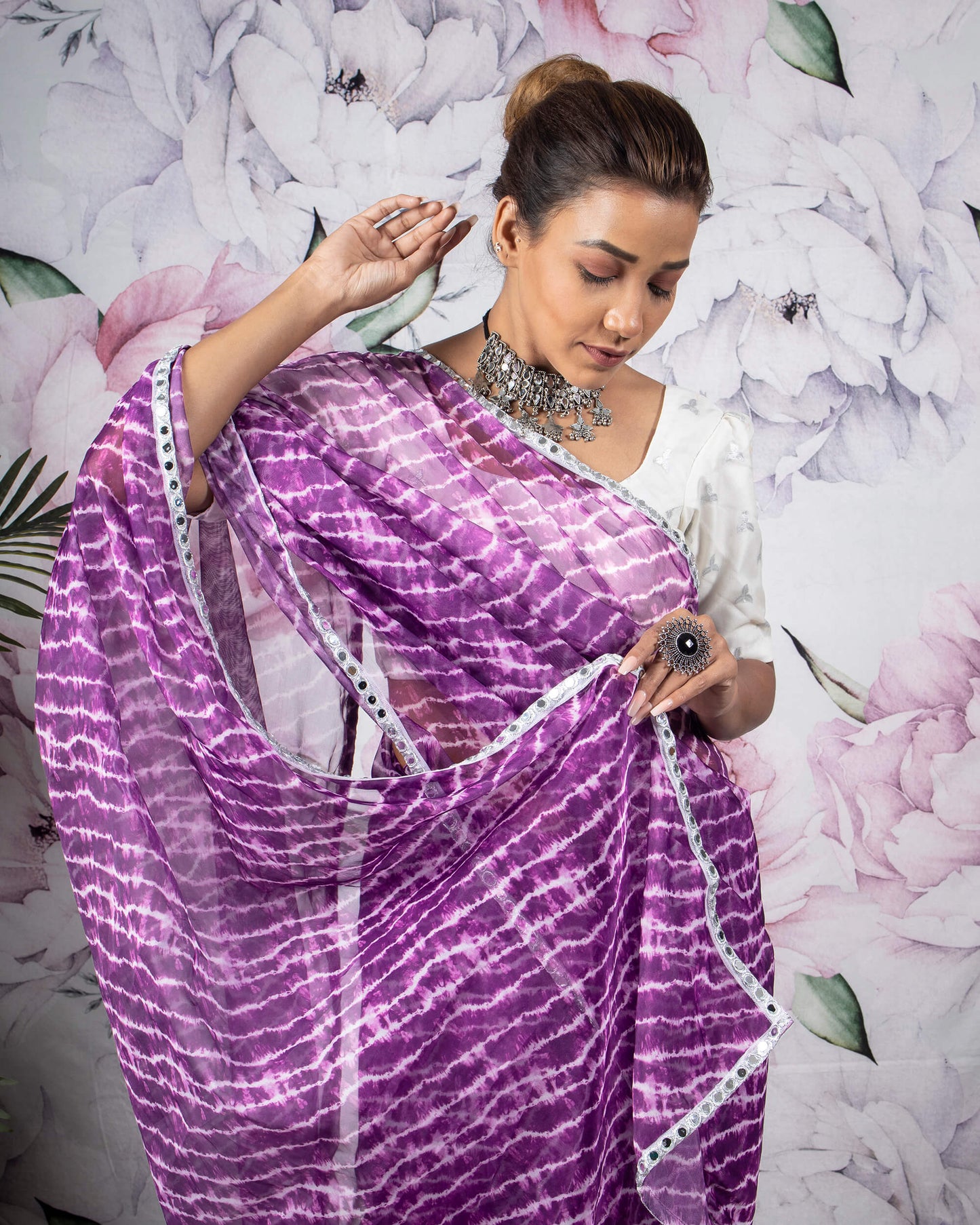 Eggplant Purple And White Shibori Pattern Organza Saree With Mirror Work Lace Border