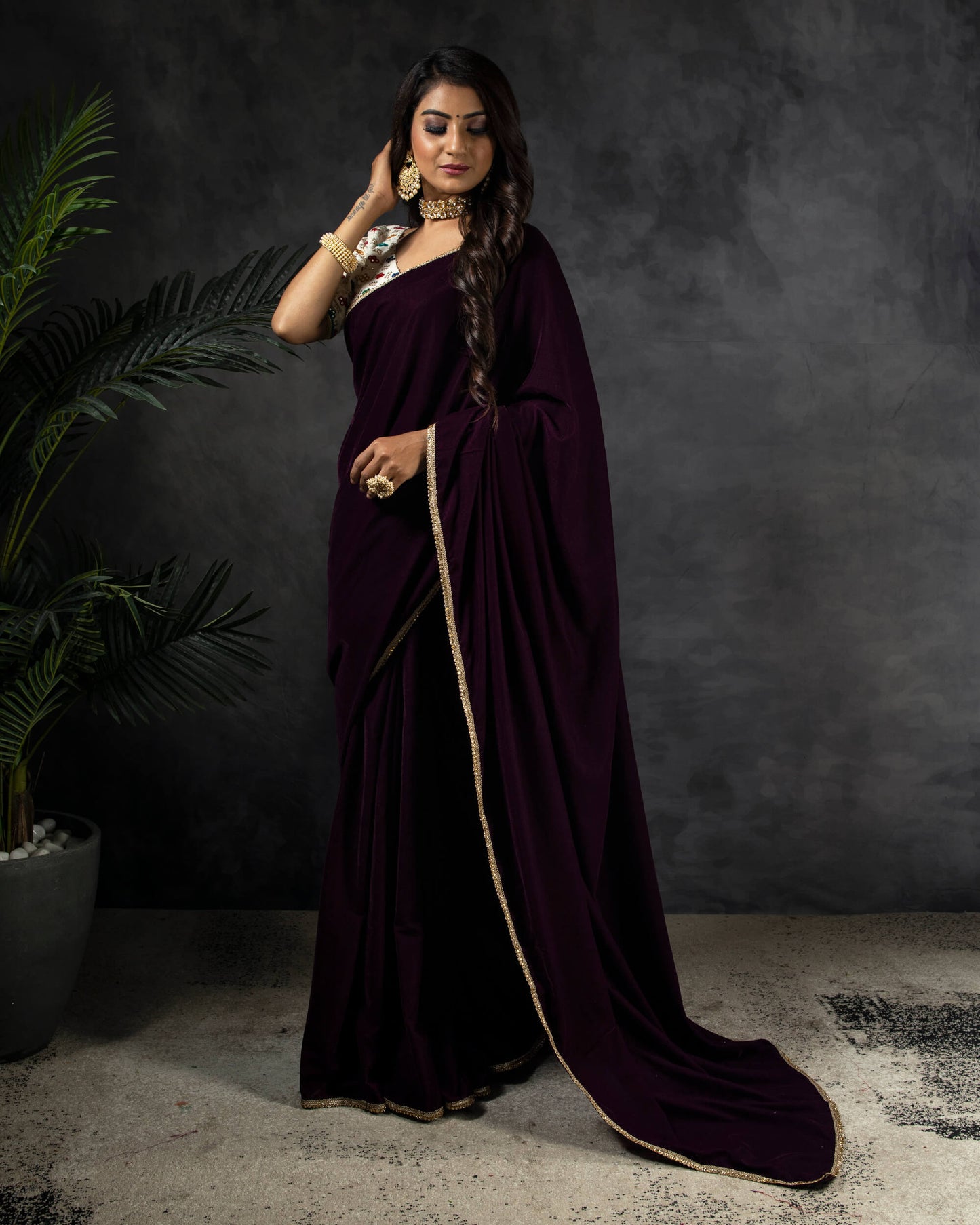 Wine Purple Plain Dual Tone Velvet Saree With Stone Work Lace Border