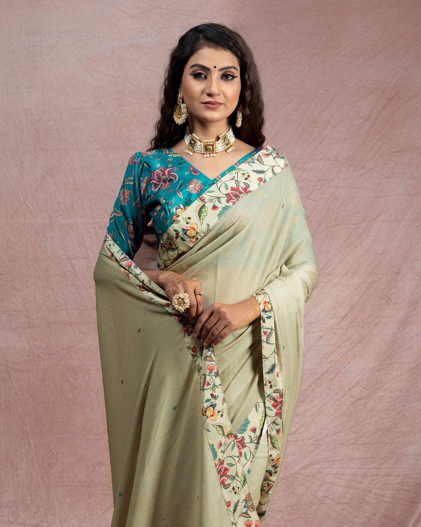 Sand Beige And Red Booti Pattern Digital Print Poly Voile Saree With Printed Silk Border