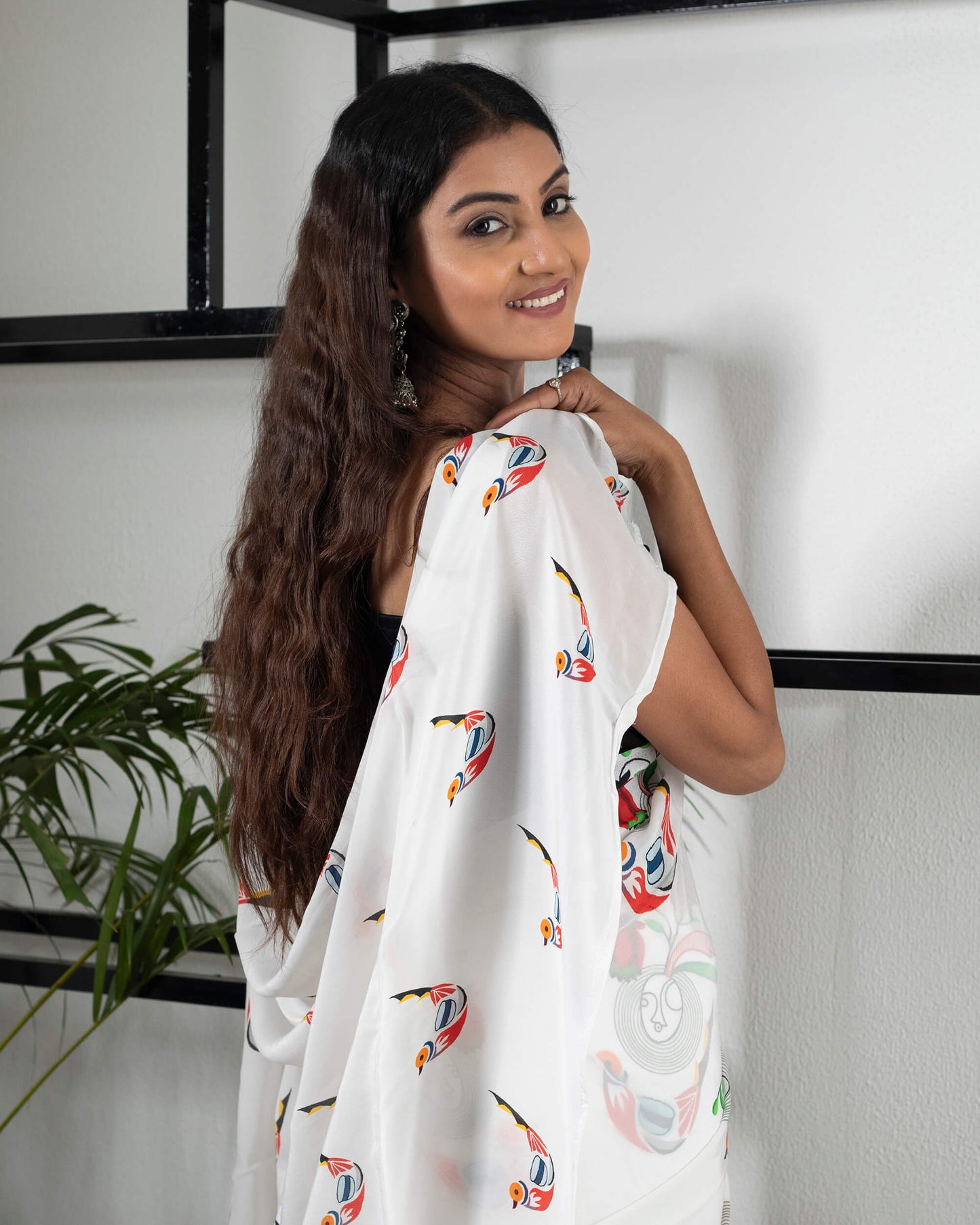 White And Red Bird Pattern Digital Print Natural Crepe Saree With Tassels