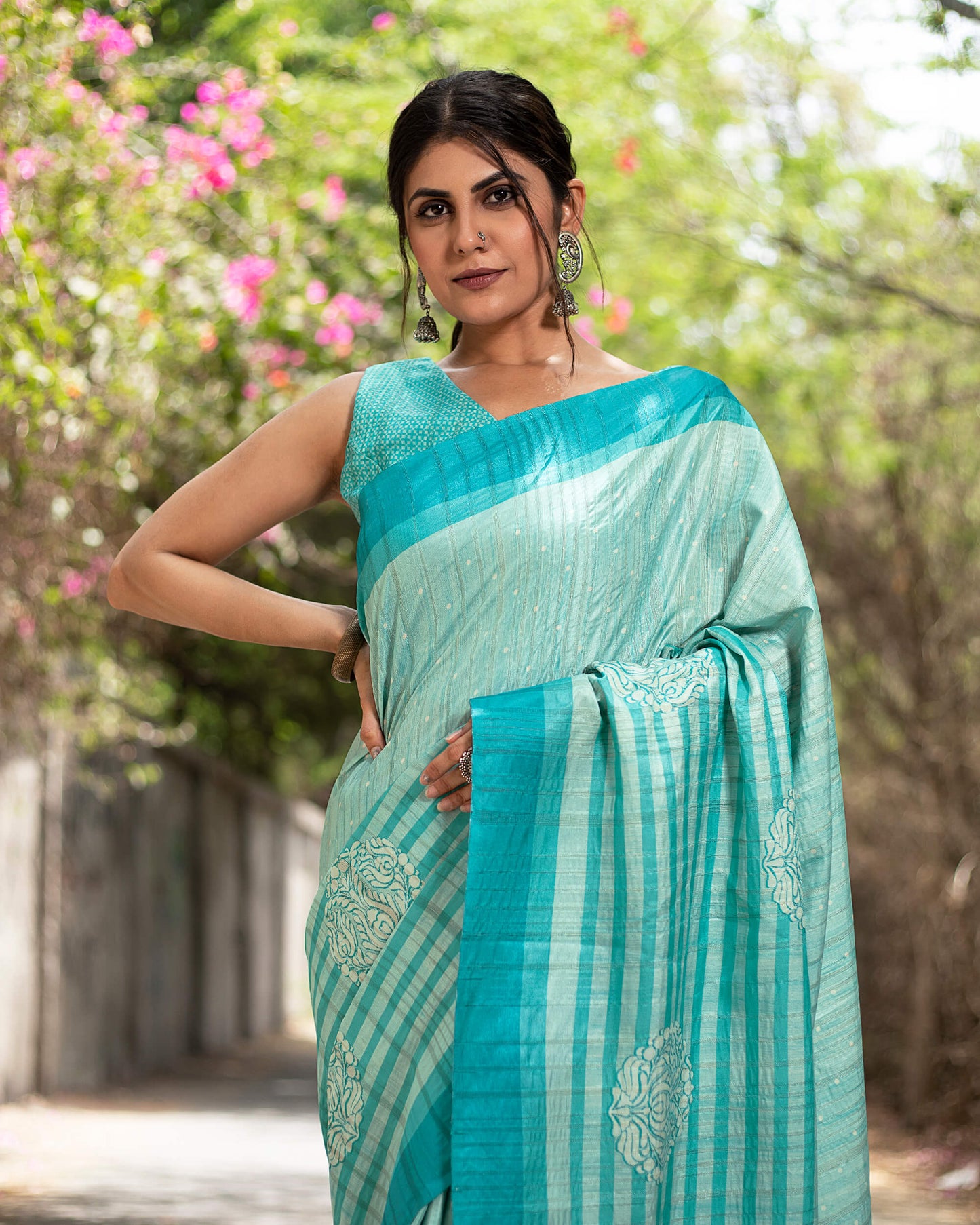 Electric Blue And White Ethnic Pattern Digital Print Art Tusser Silk Saree With Tassels