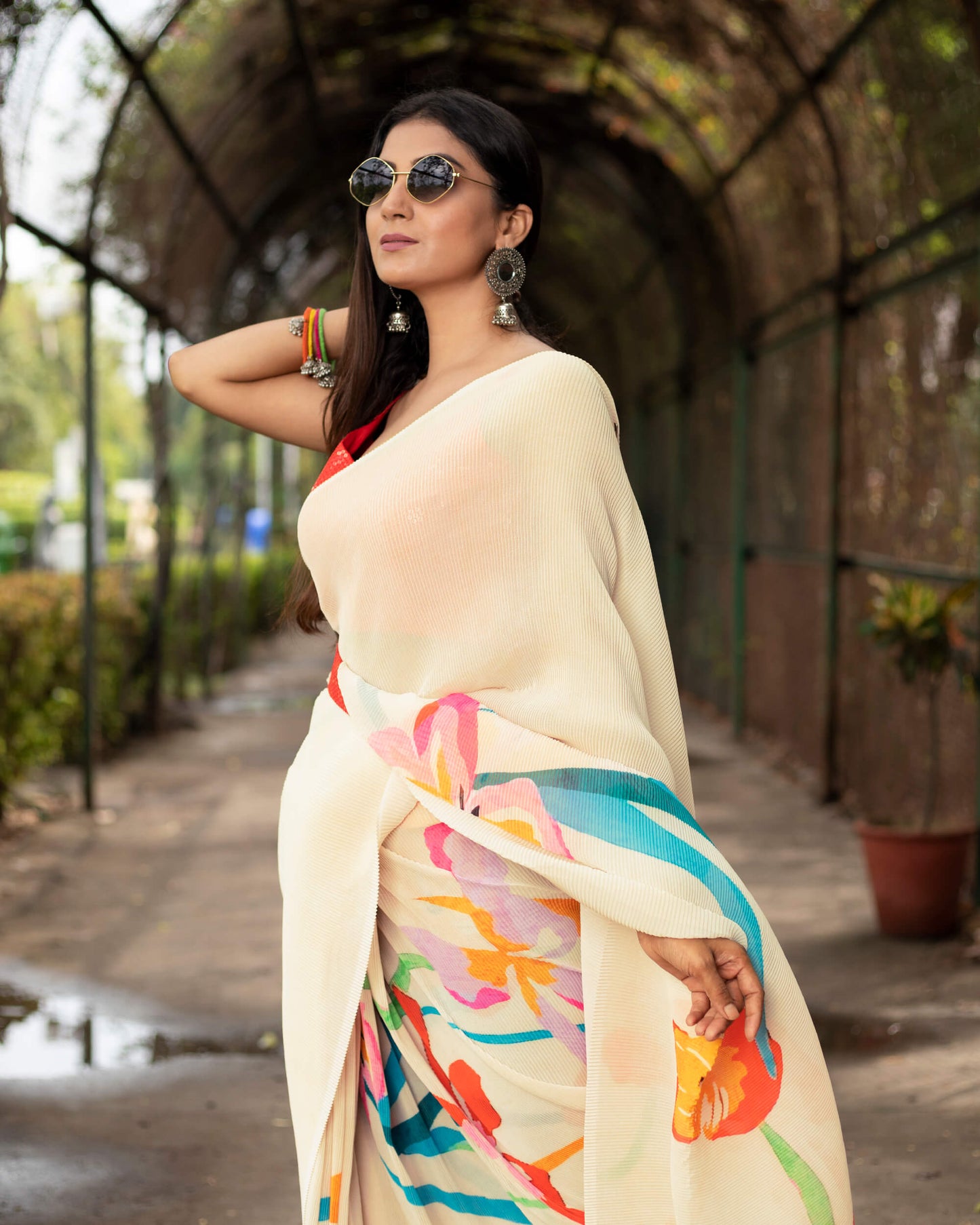 Beige And Red Floral Pattern Digital Print Georgette Pleated Saree