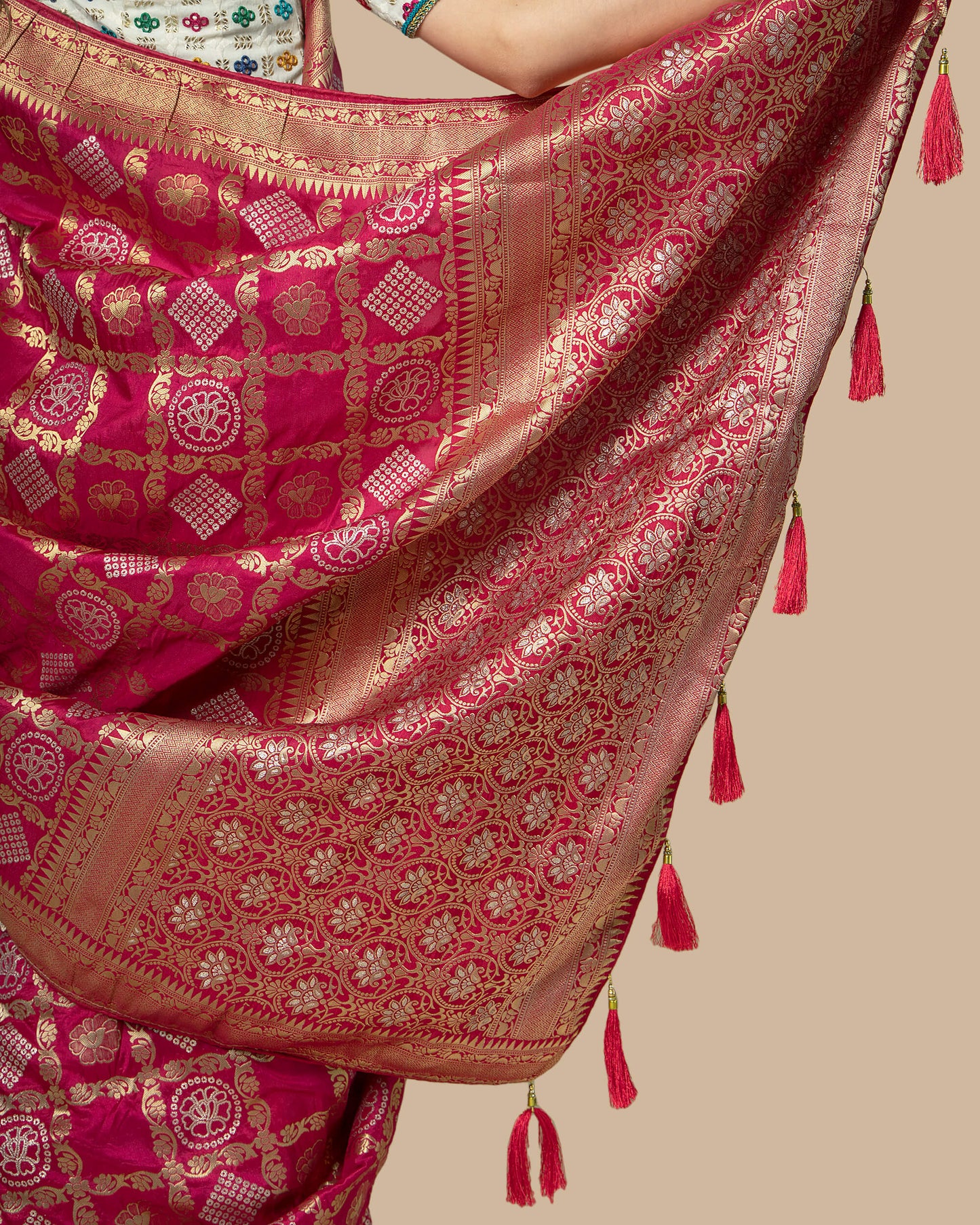 Pink Bandhani Golden Jacquard Work Exclusive Silk Saree