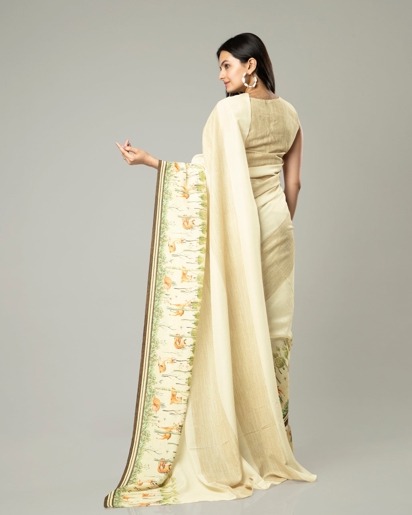 Smart Ivory White Madhubani Border Muslin Saree