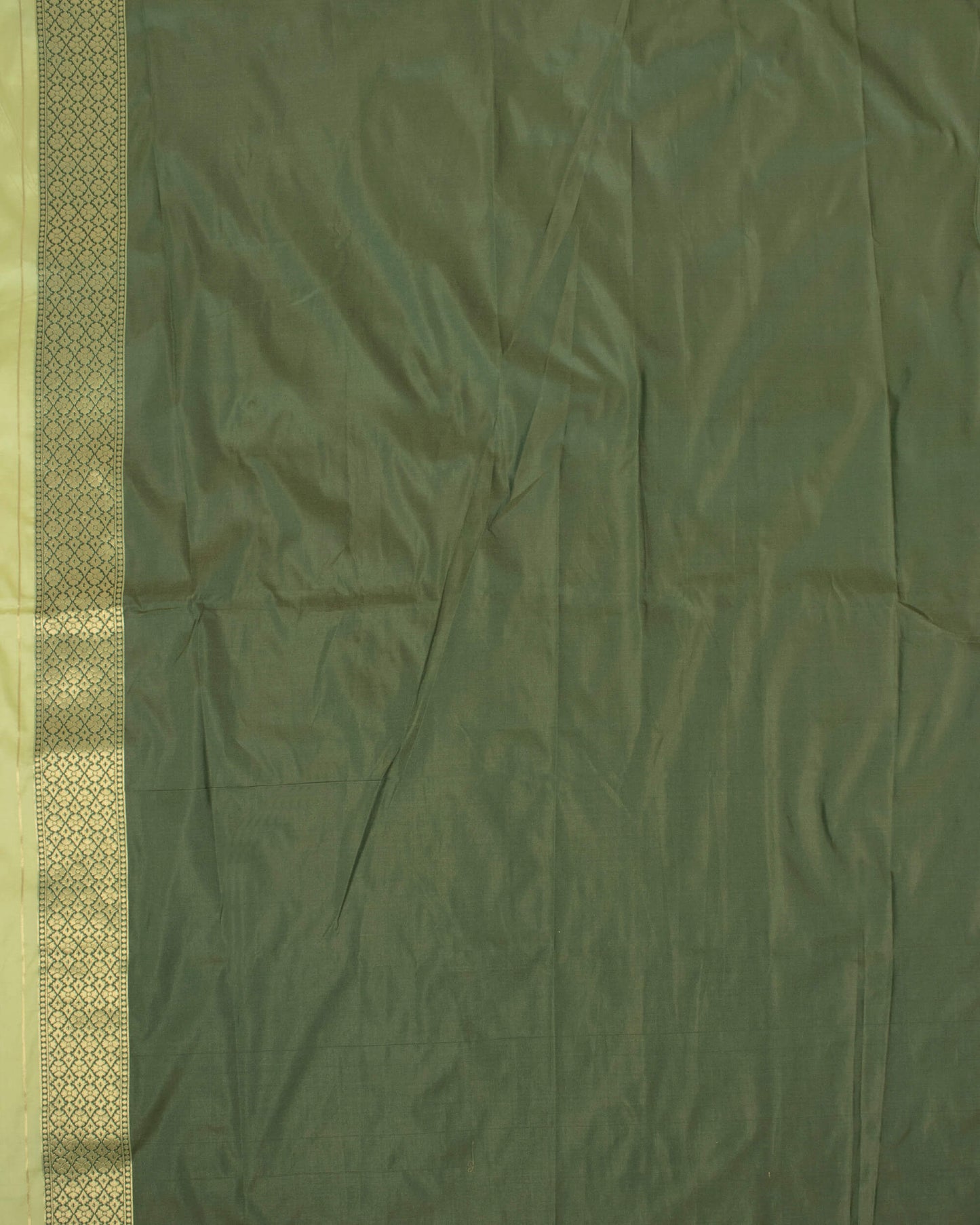 Parakeet Green And Navy Blue Floral Pattern Zari Jacquard Bordered Premium Banarasi Silk Saree With Blouse