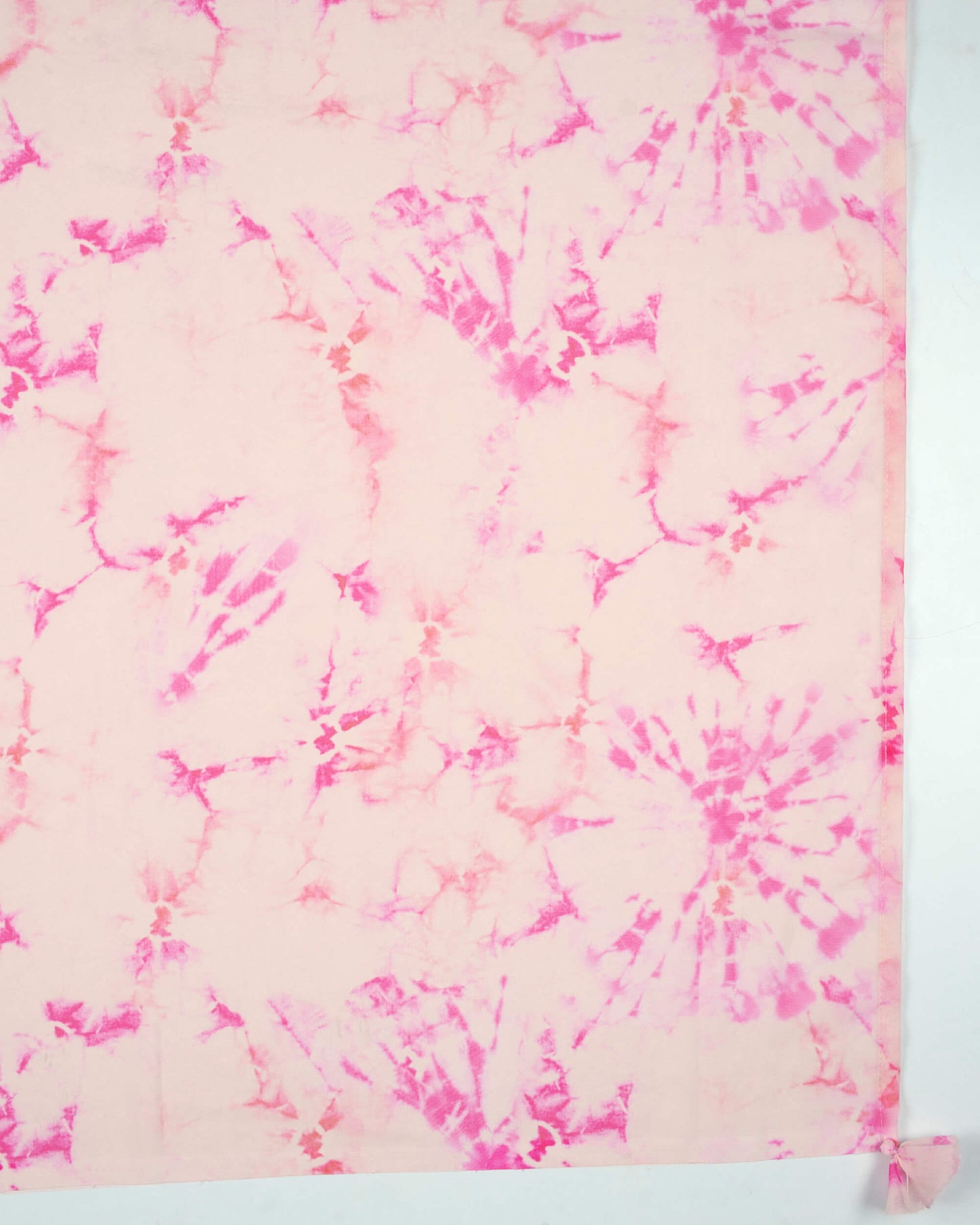 Cream And Pink Tye And Dye Pattern Digital Print Georgette Scarf