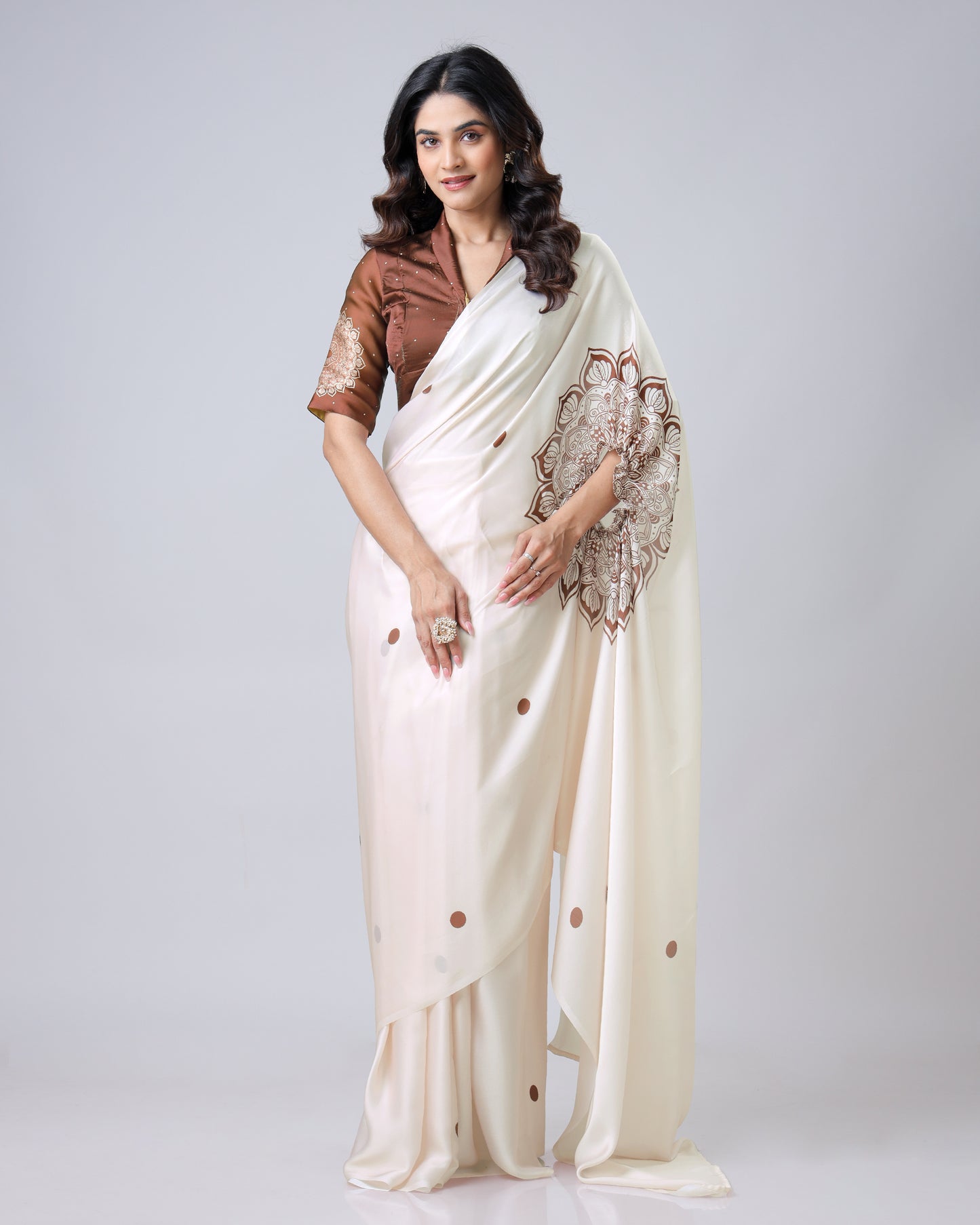 Cream Mandalaaa Print Freehand Saree