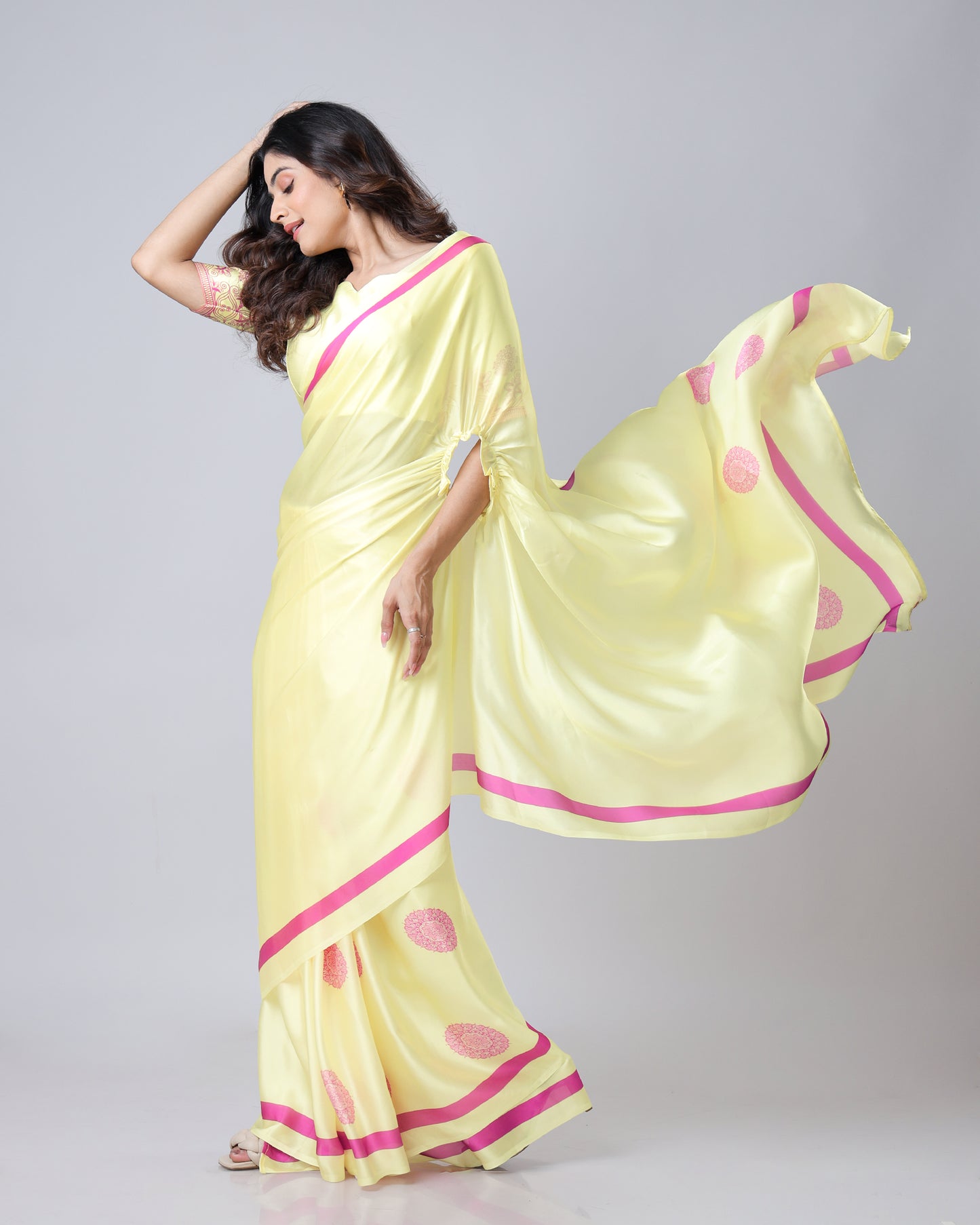 Crayola Yellow Mandalaa Print Contrast Border Freehand Saree