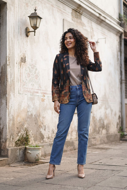 Cultural Charm In Every Stitch: Women's Ethnic Jacket