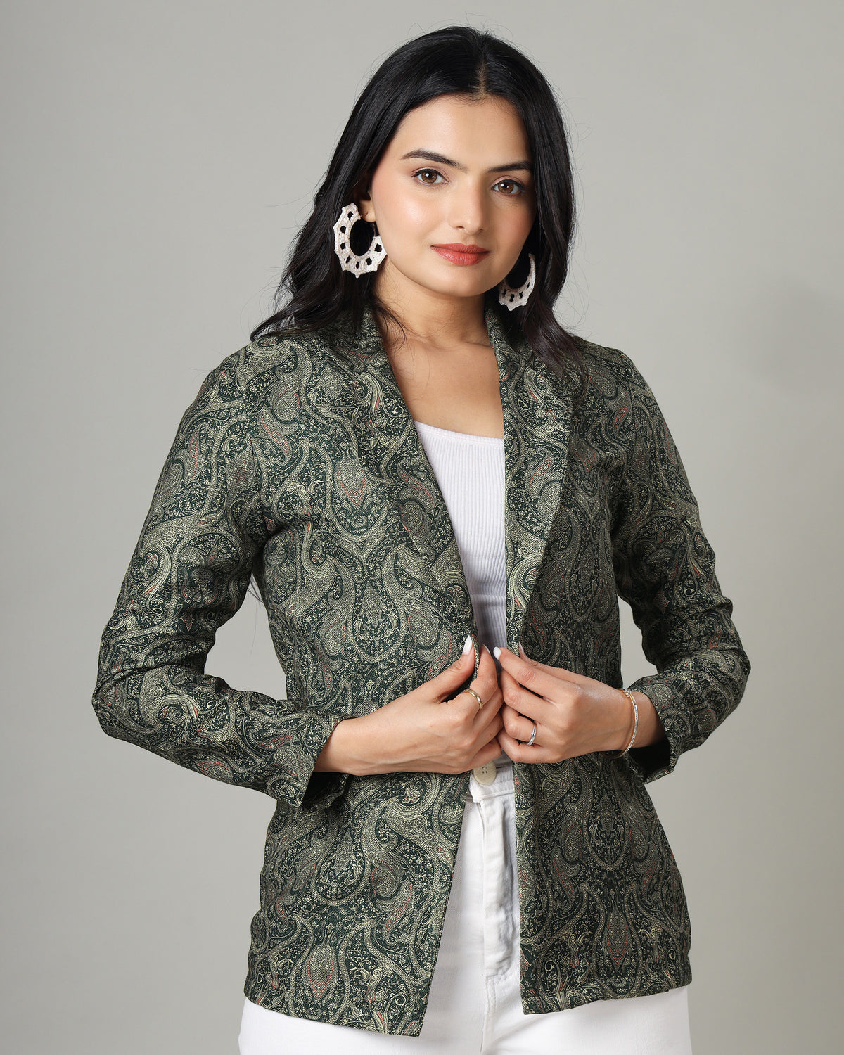 Timeless Paisley Chic-Unveil Elegance in Our Women's Jacket