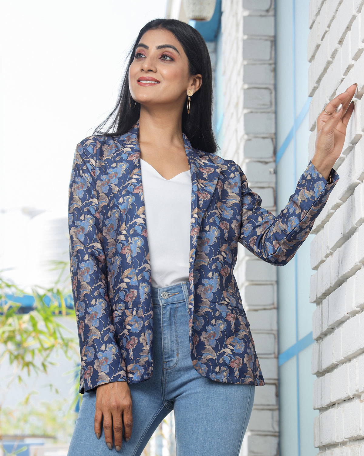 Craft Your Perfect Fit: Women's Floral Jacket