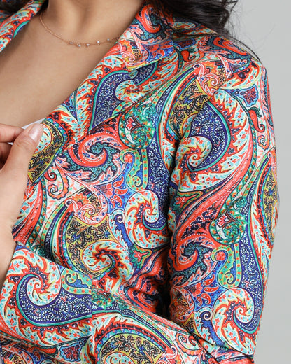 Elevate Your Wardrobe: Signature Chic Jacket