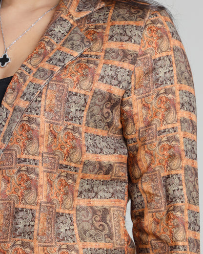 Pasmina Luxe: A Jacket For The World Stage