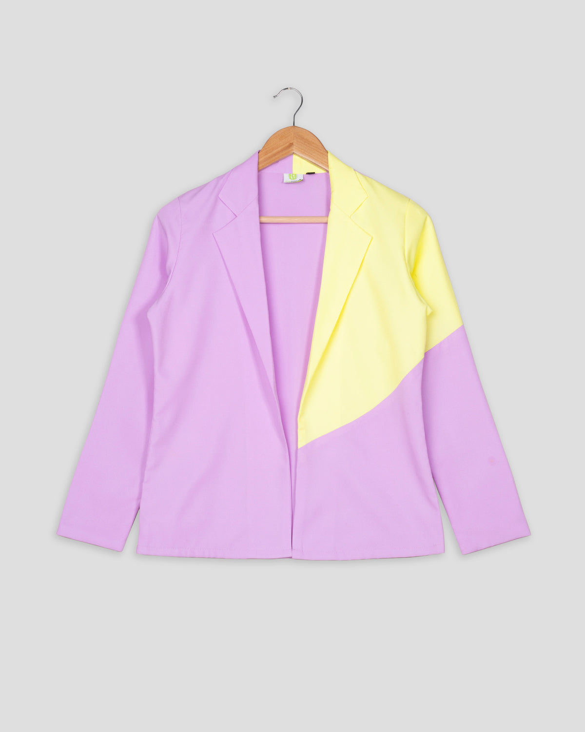 Empower Your Style: The Perfect Women's Jacket for Any Occasion