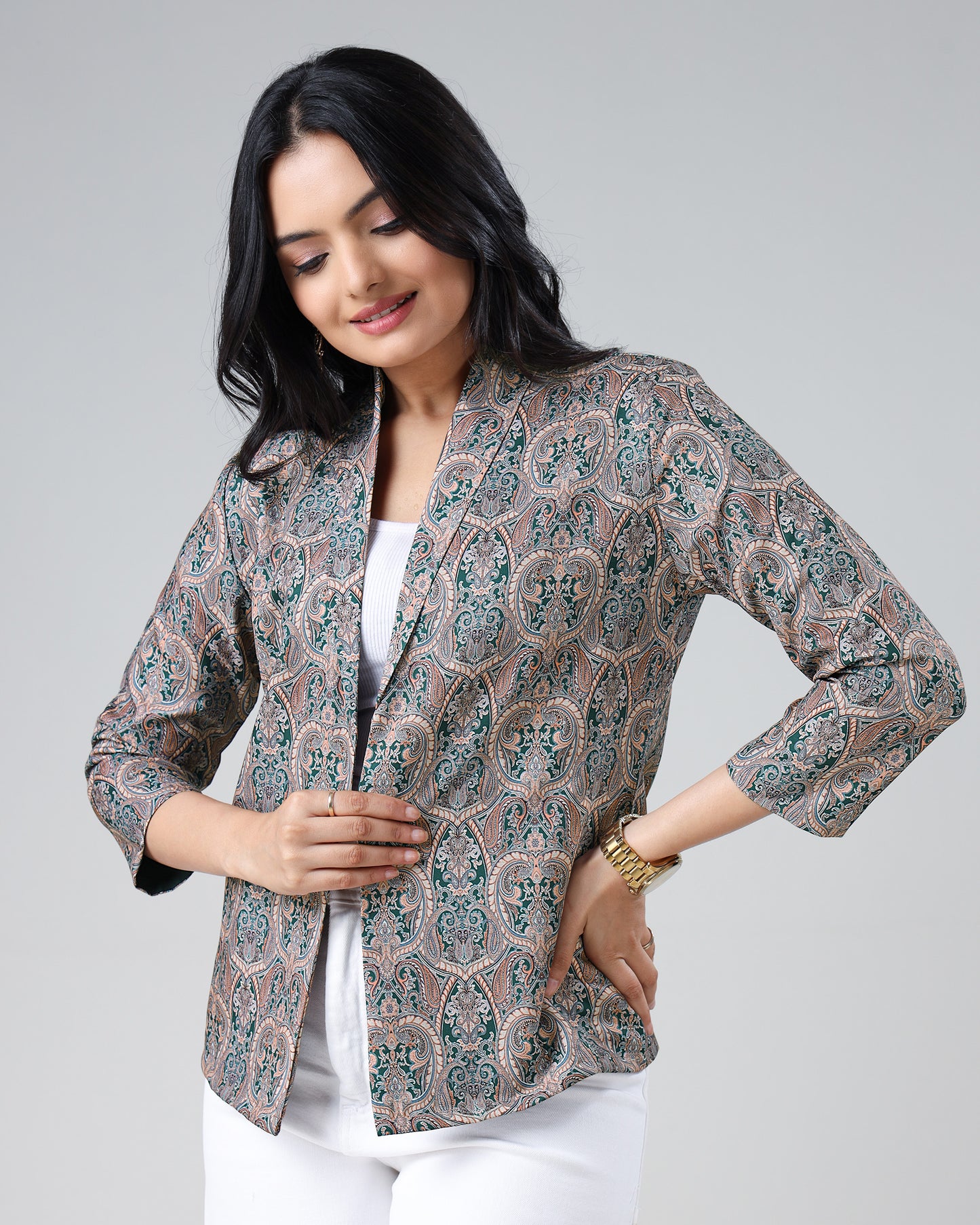 Totally Trendy: Your Paisley 3/4 Sleeve Jacket