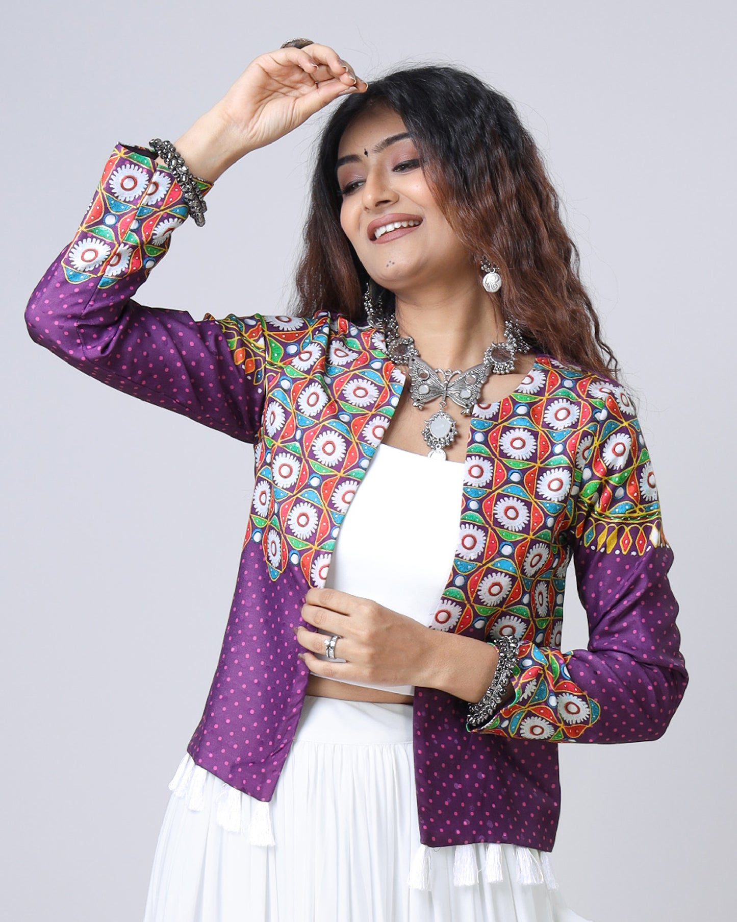 Navratri Edit: Stylish Gamthee Print Jacket For Women