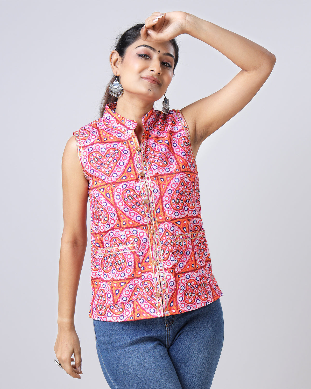 Festival Flair: Sleeveless Front Pocket Jacket For Women