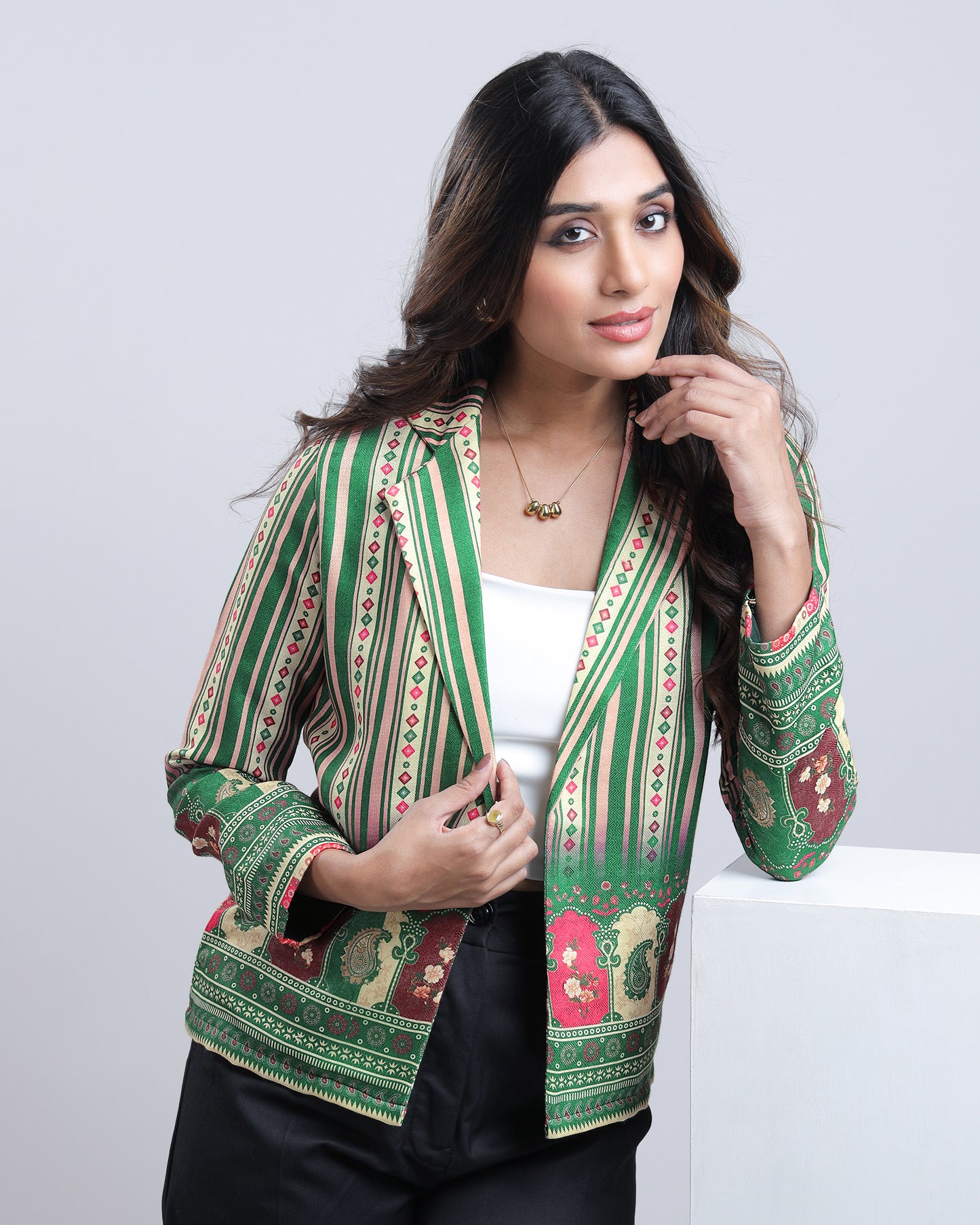 Feel The Edge: Ethnic Paisley Open Front Womens Jacket