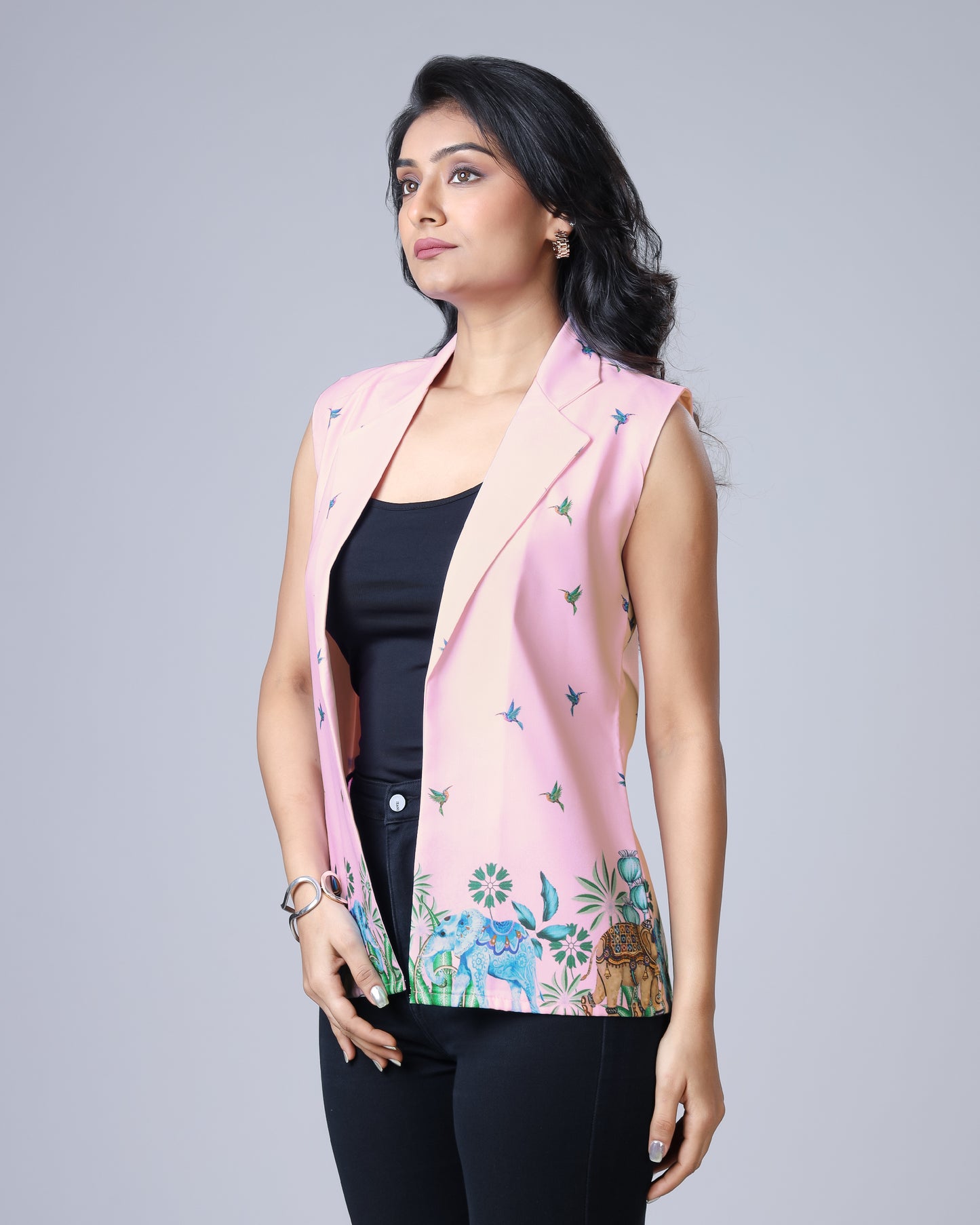 Zara Hatke, Yet Classy - Women's Sleeveless Jacket with Border Detail