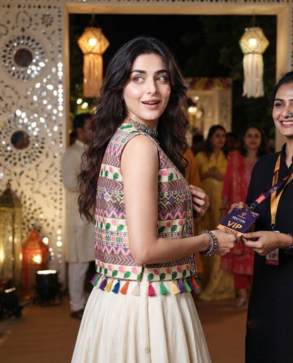 Printed Jacket - Every Frame Mein Heroine Feels