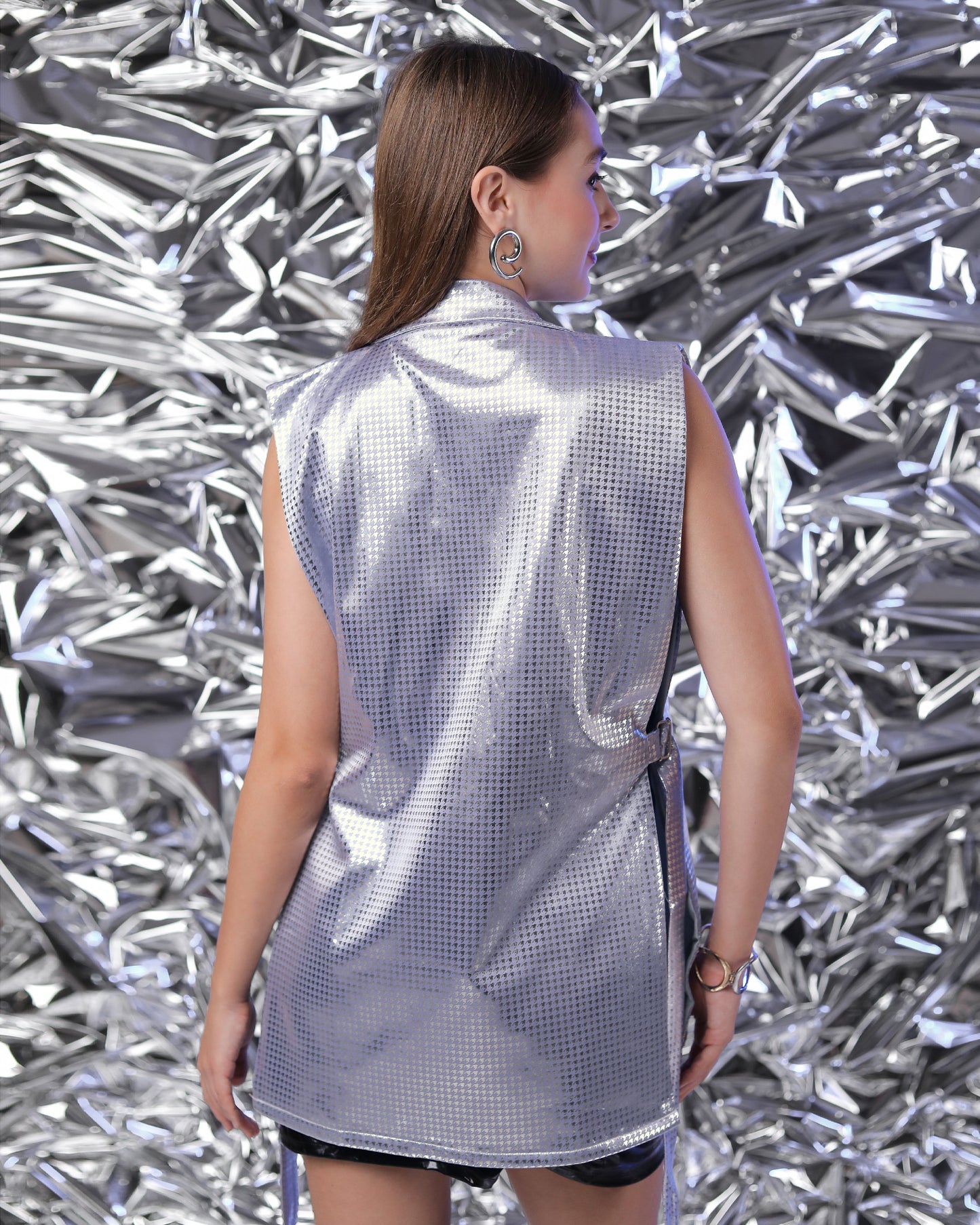 Viral Clicks Jacket – Designer 2025 OOTD Must-Have