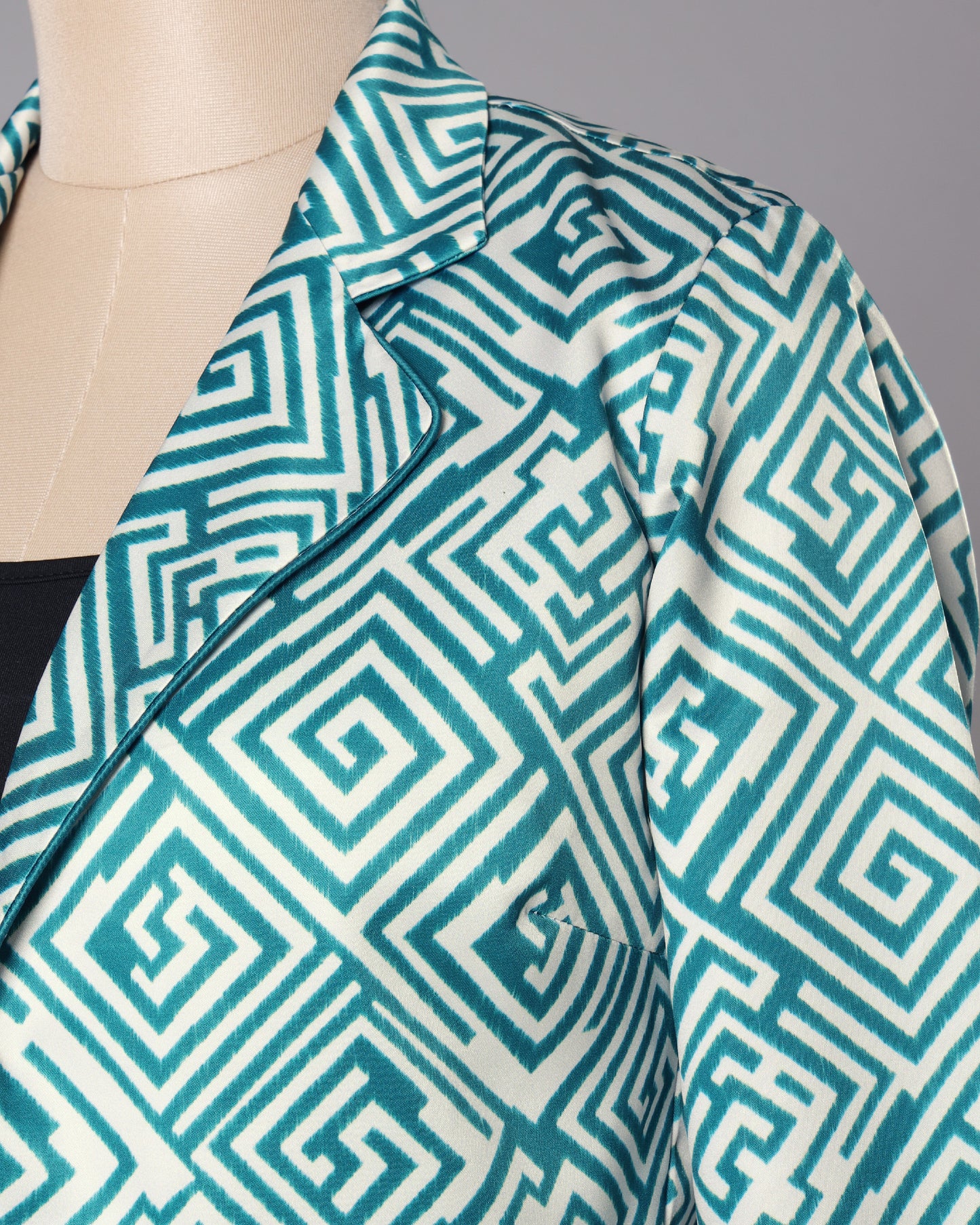 Chevron Print Mini Jacket - GenZ Ka Must-Have ‘Be Different’ Style