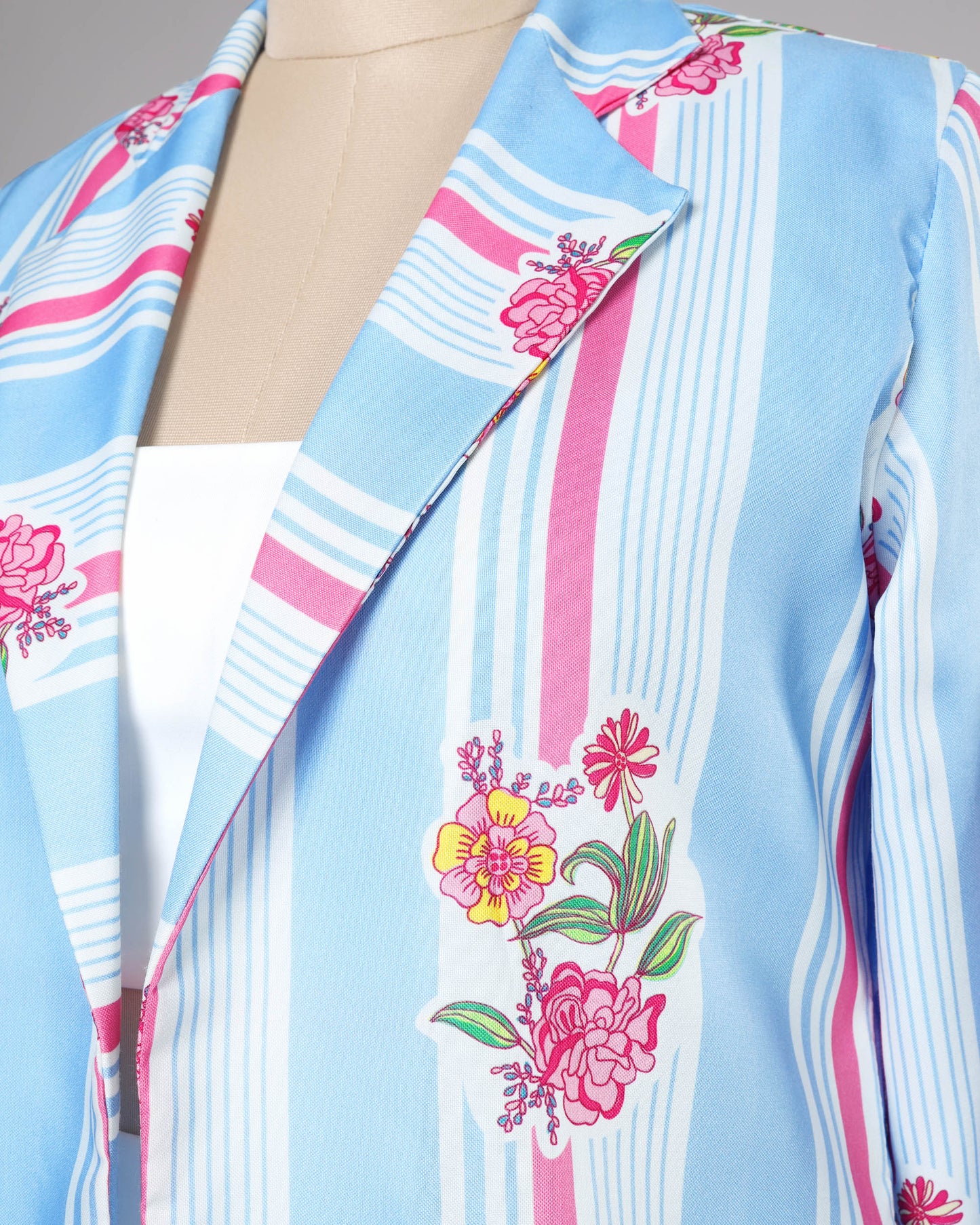 Soft Feel, Strong Style - Printed Womens Jacket 💅🔥