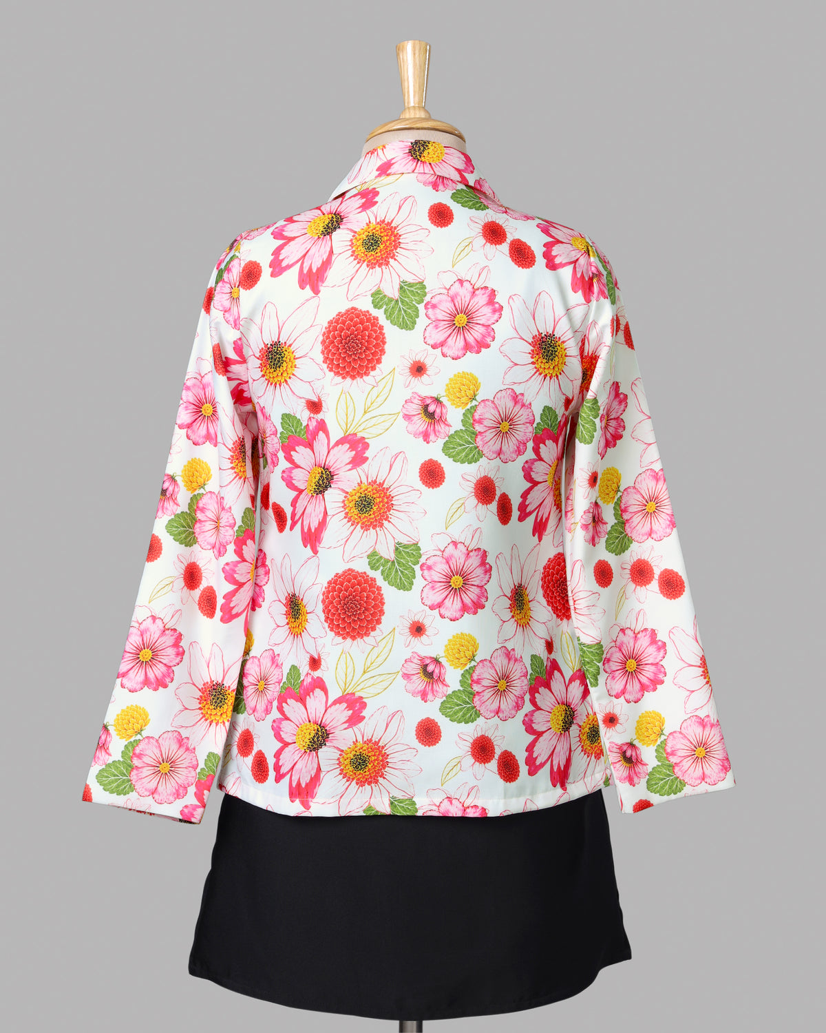 Filmy Fever Jacket | Turn Every Entrance Into A Scene