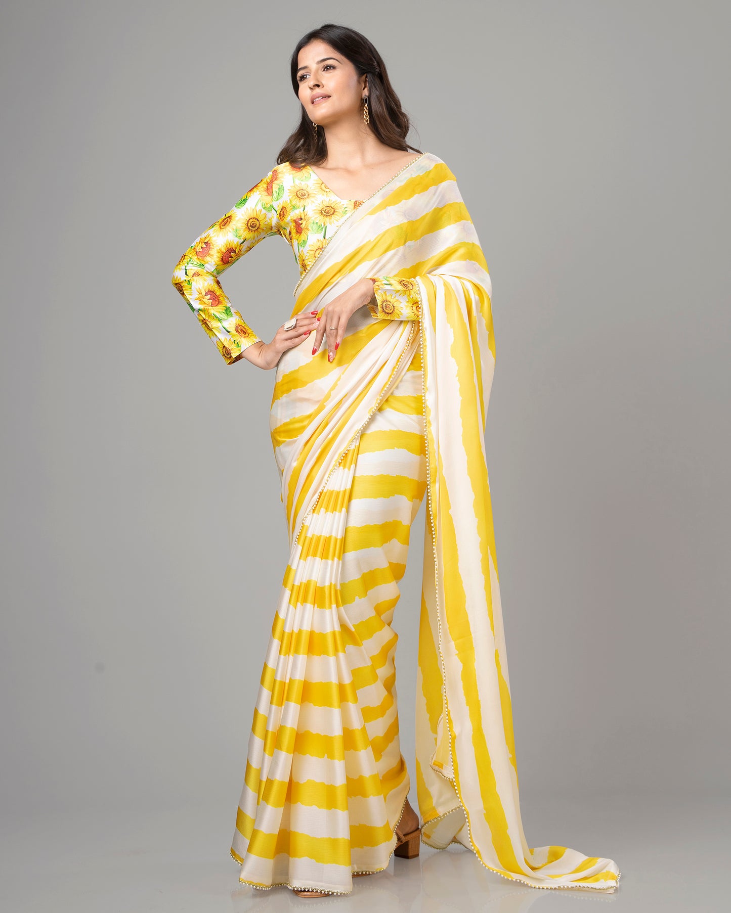 Attractive Stripes Pre-Draped Saree