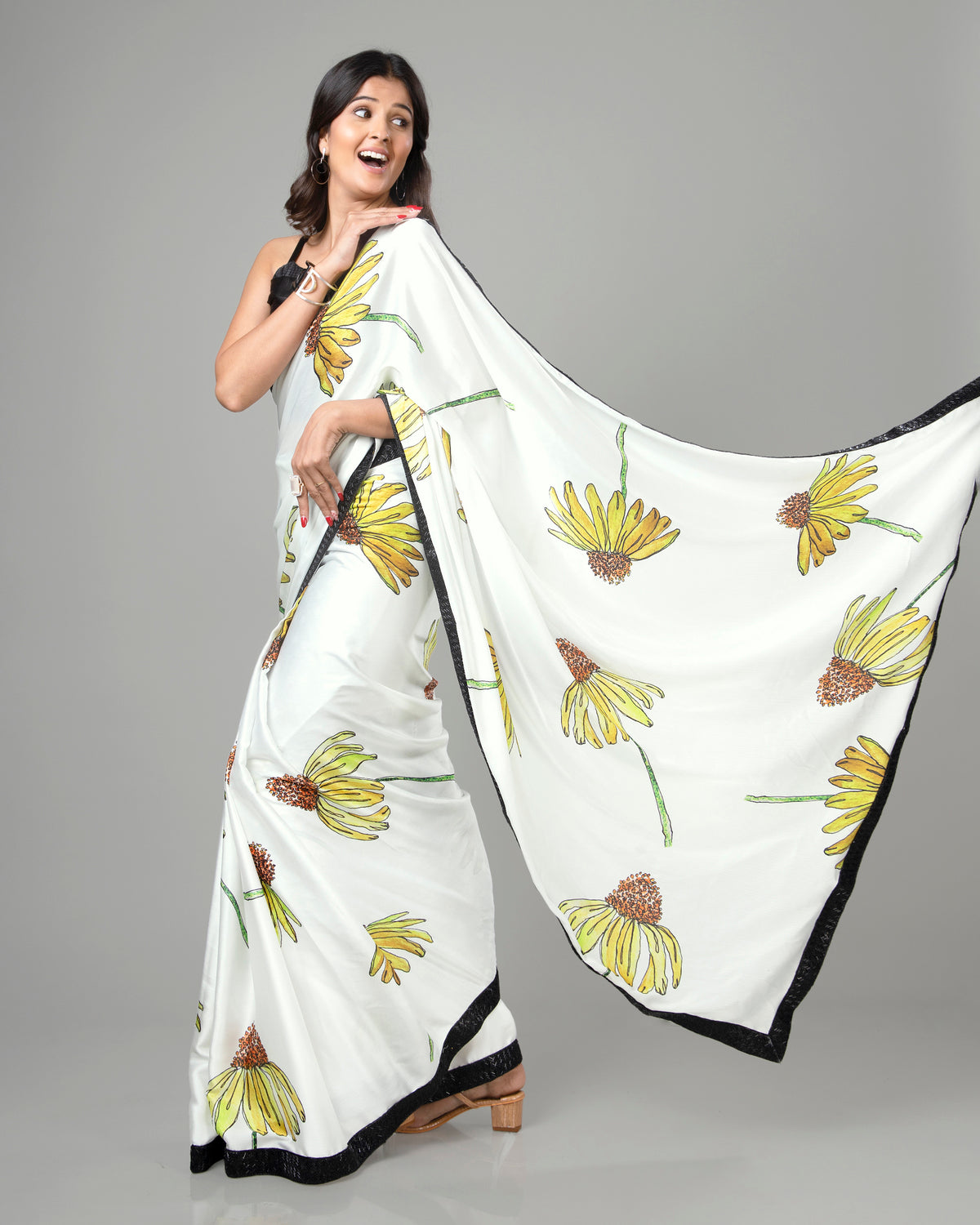 Beautiful Vintage Floral Saree