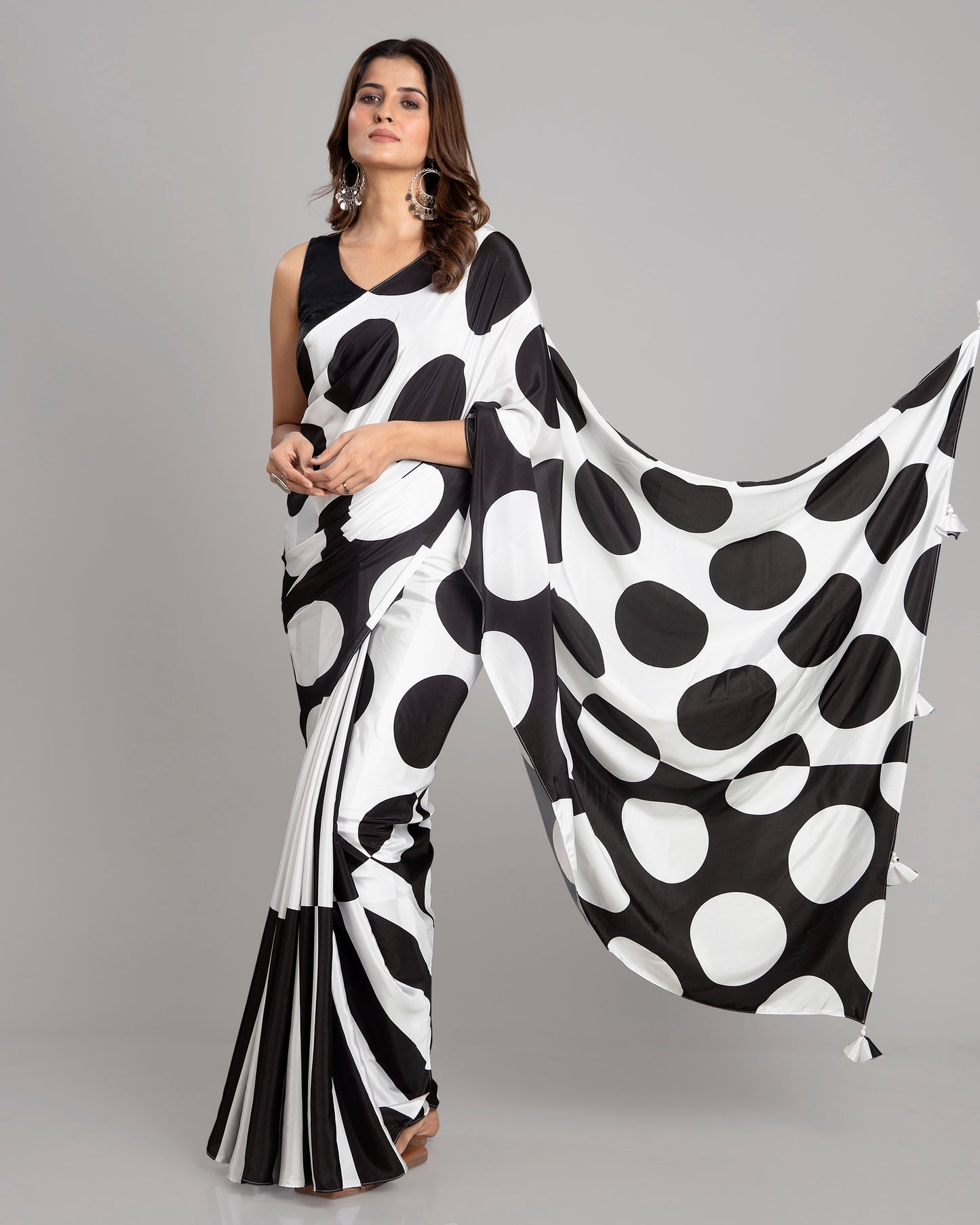 Trendy Polka Dots Color Block Bollywood Designer Silk Saree