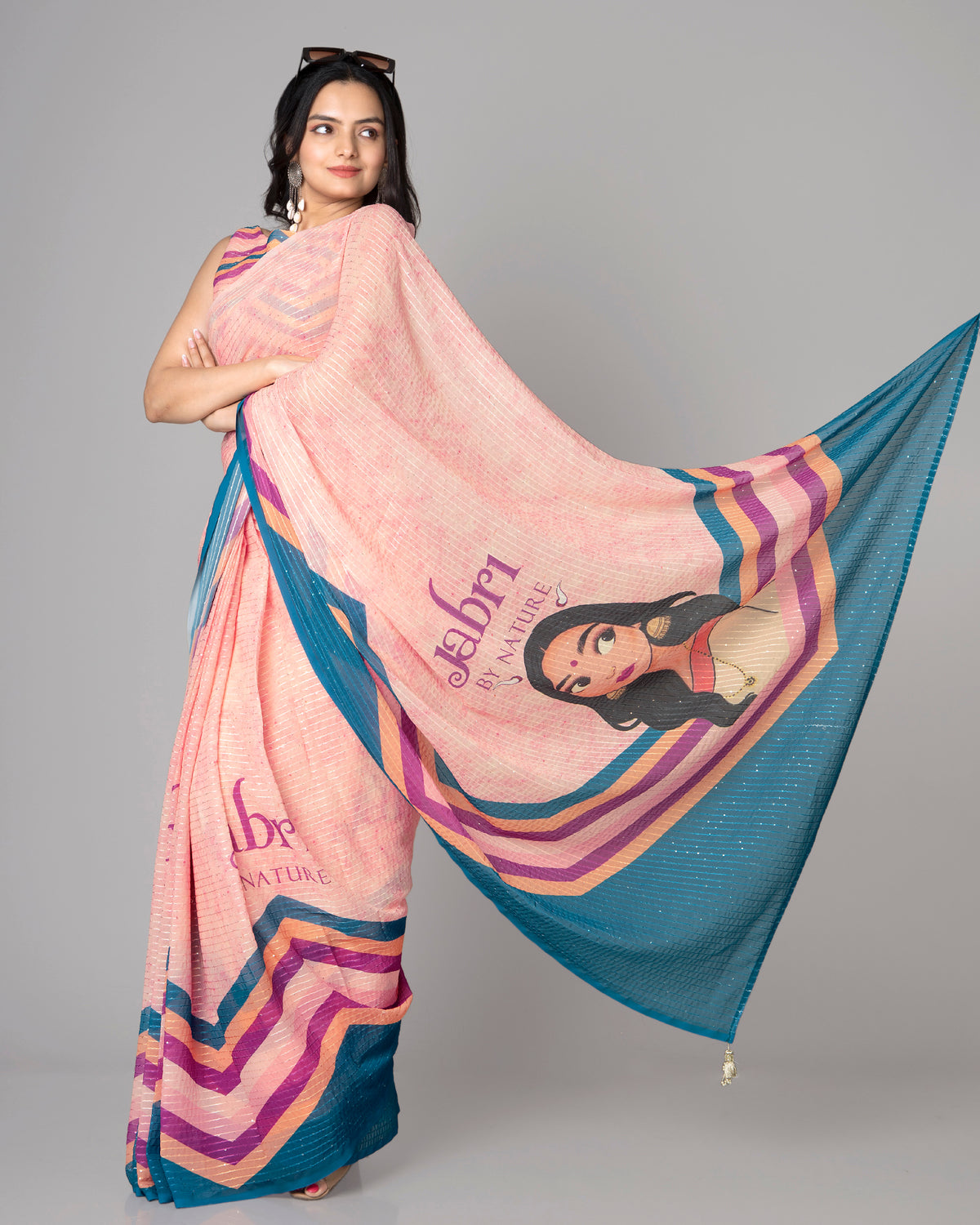 Effortless Grace in Quirky Pre-Draped Saree