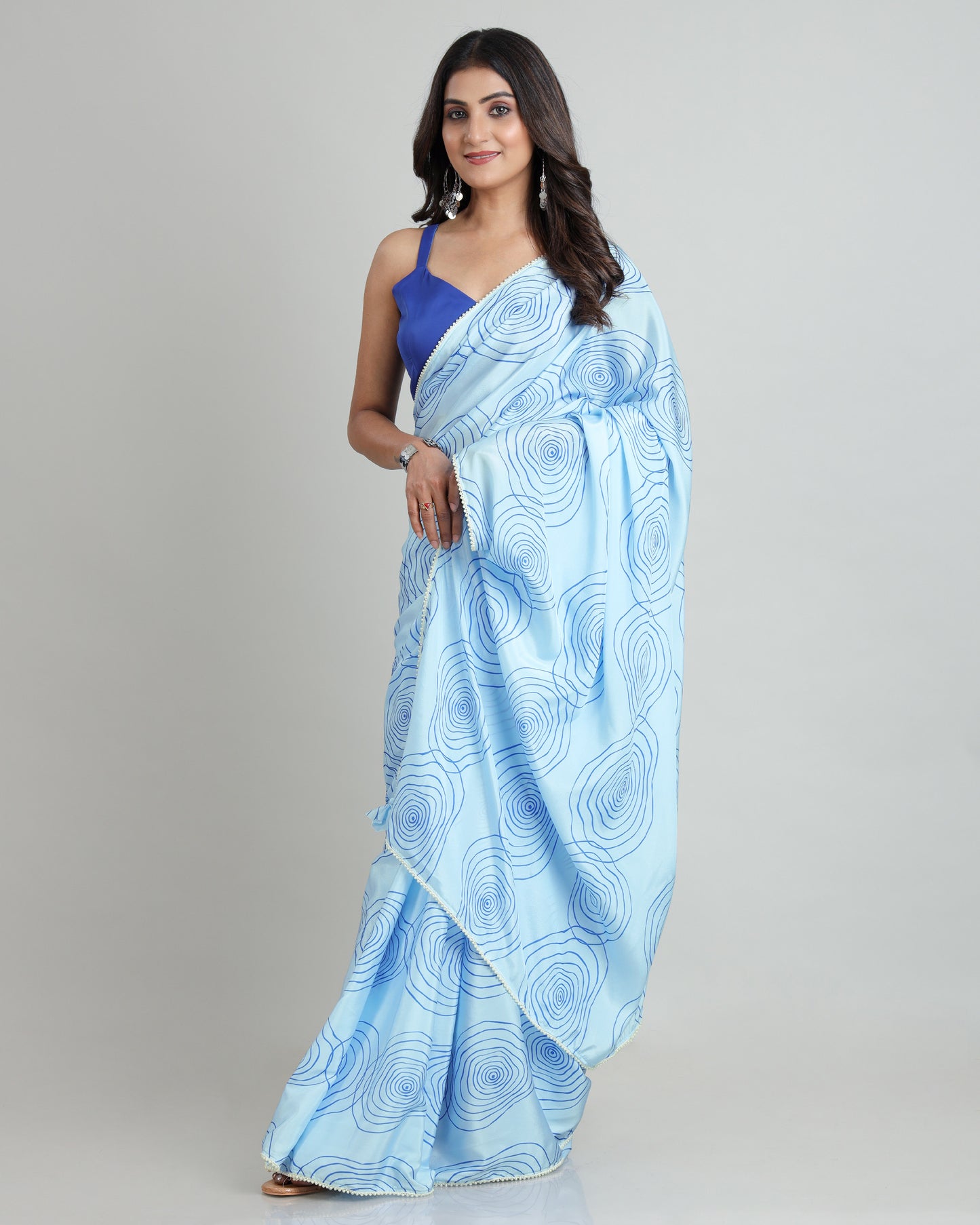 A Touch of Grace: Silk Saree With Delicate Pearl Lace