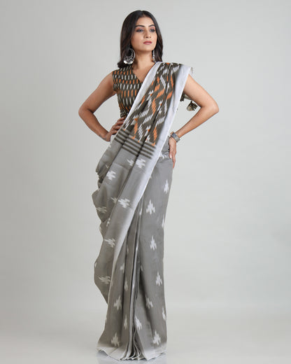 A Legacy in Every Thread: The Ikkat Print Saree