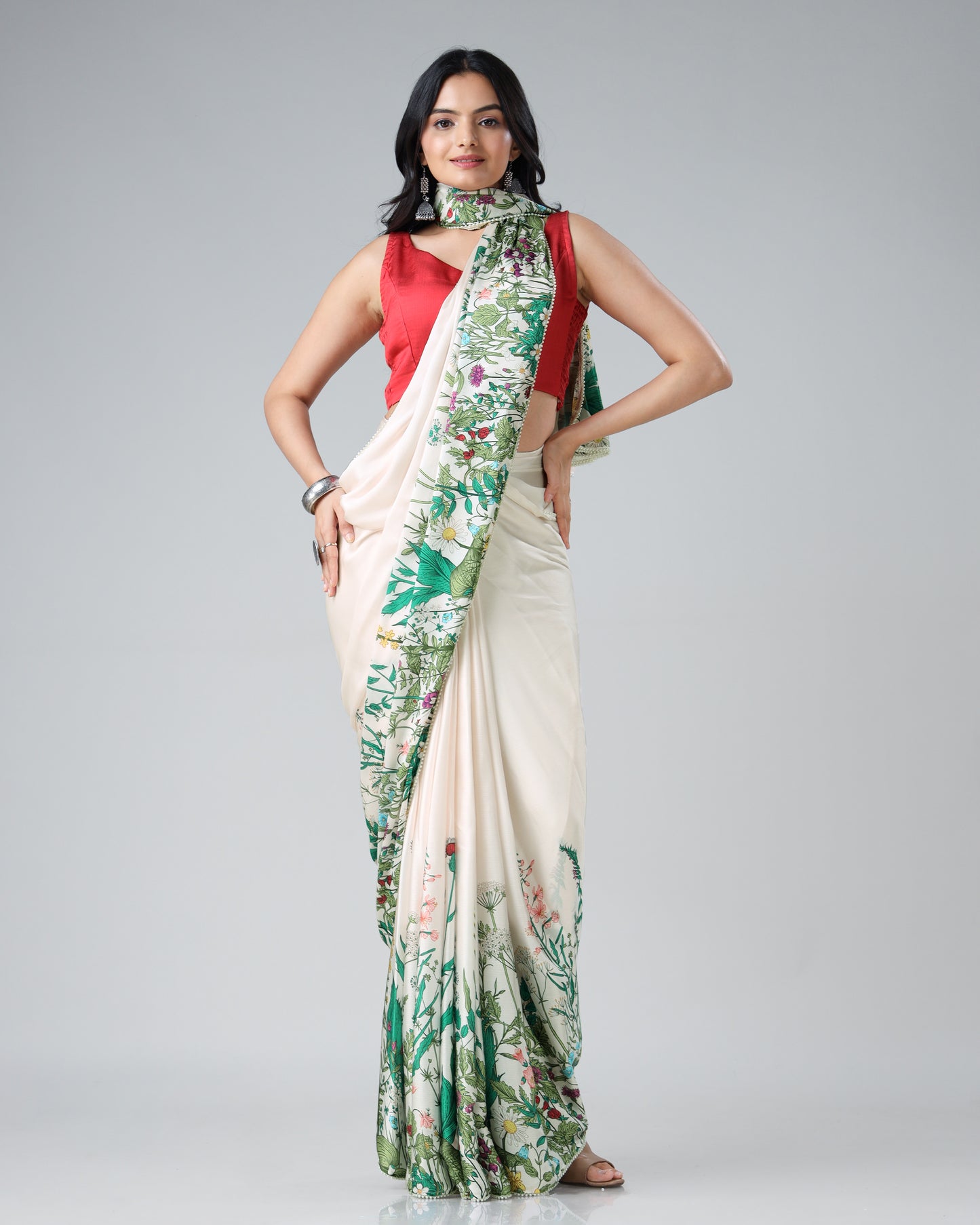 Channel The Look of Ishita Raj : Pre-Draped Saree For Bollywood Glam