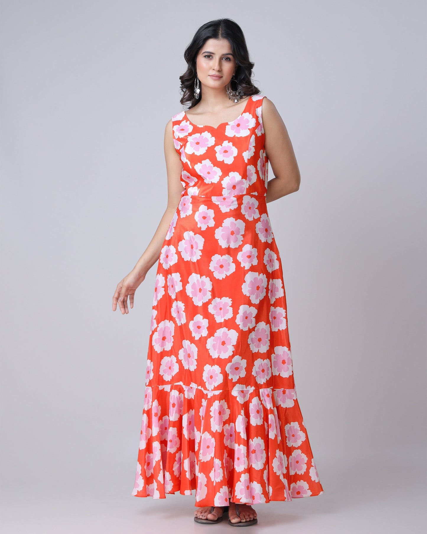 Trendy Red And White Floral Pre-Draped Gown Saree