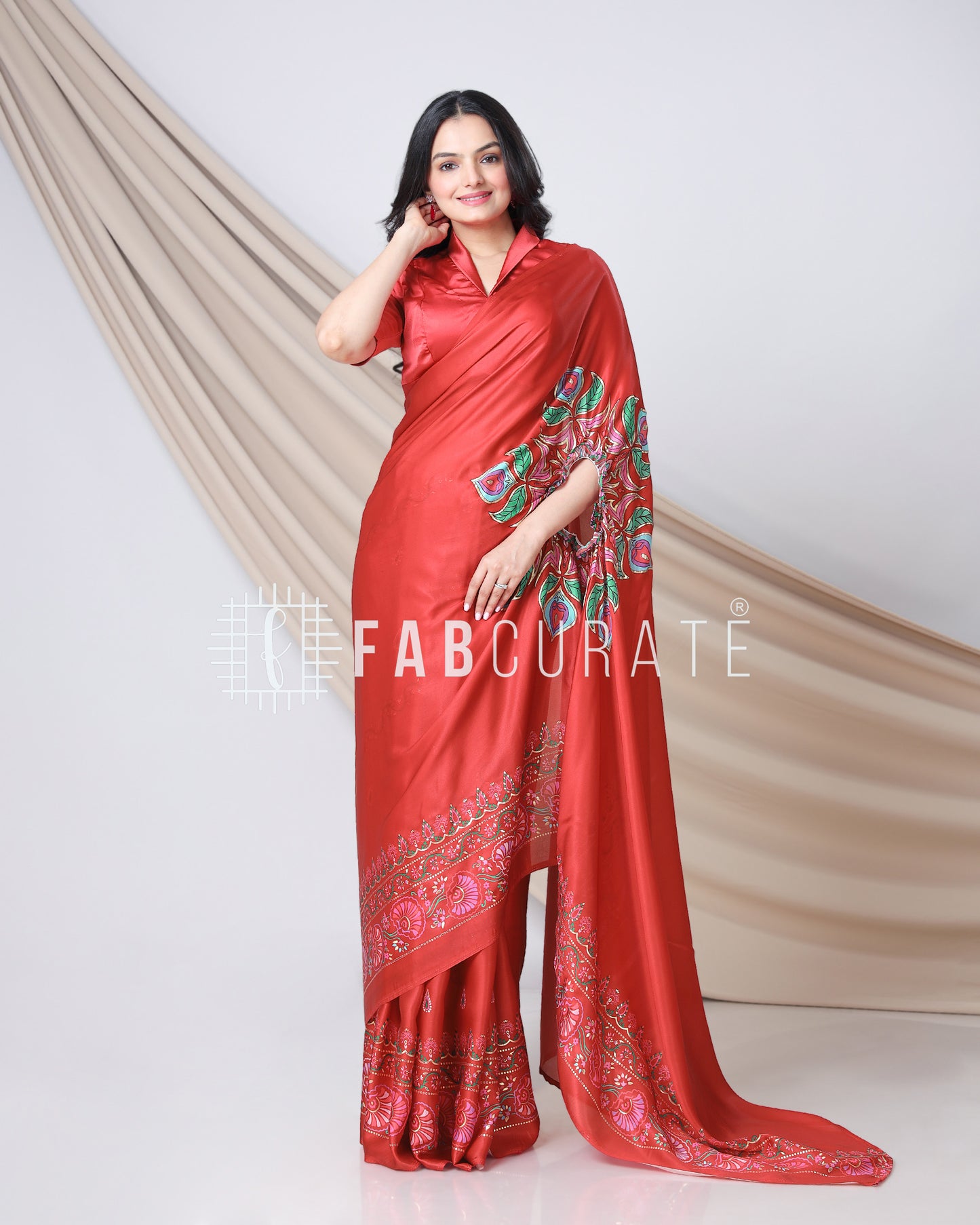 Easy Breezy Border -Golden Foil Work Freehand Saree