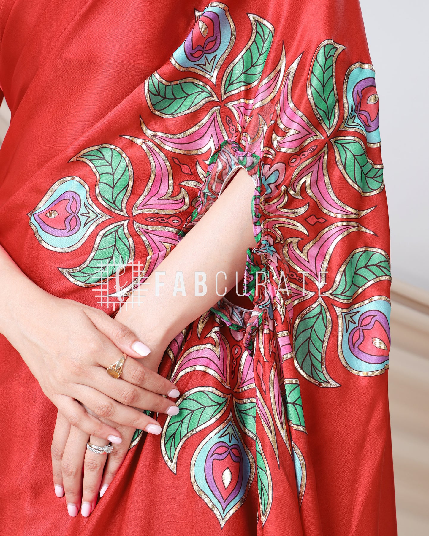 Easy Breezy Border -Golden Foil Work Freehand Saree