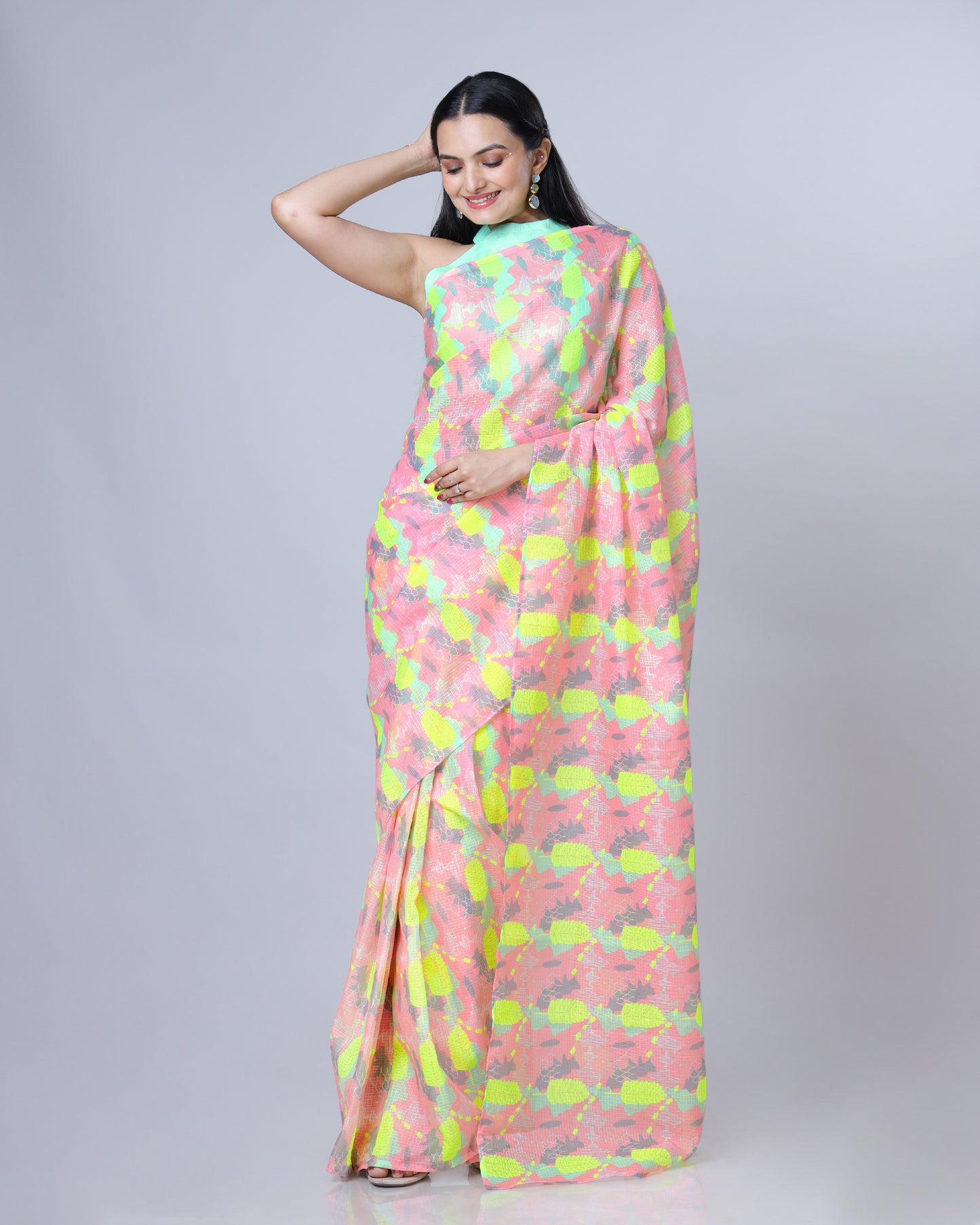 Neonika - The Saree That Brings Tradition Into The Spotlight